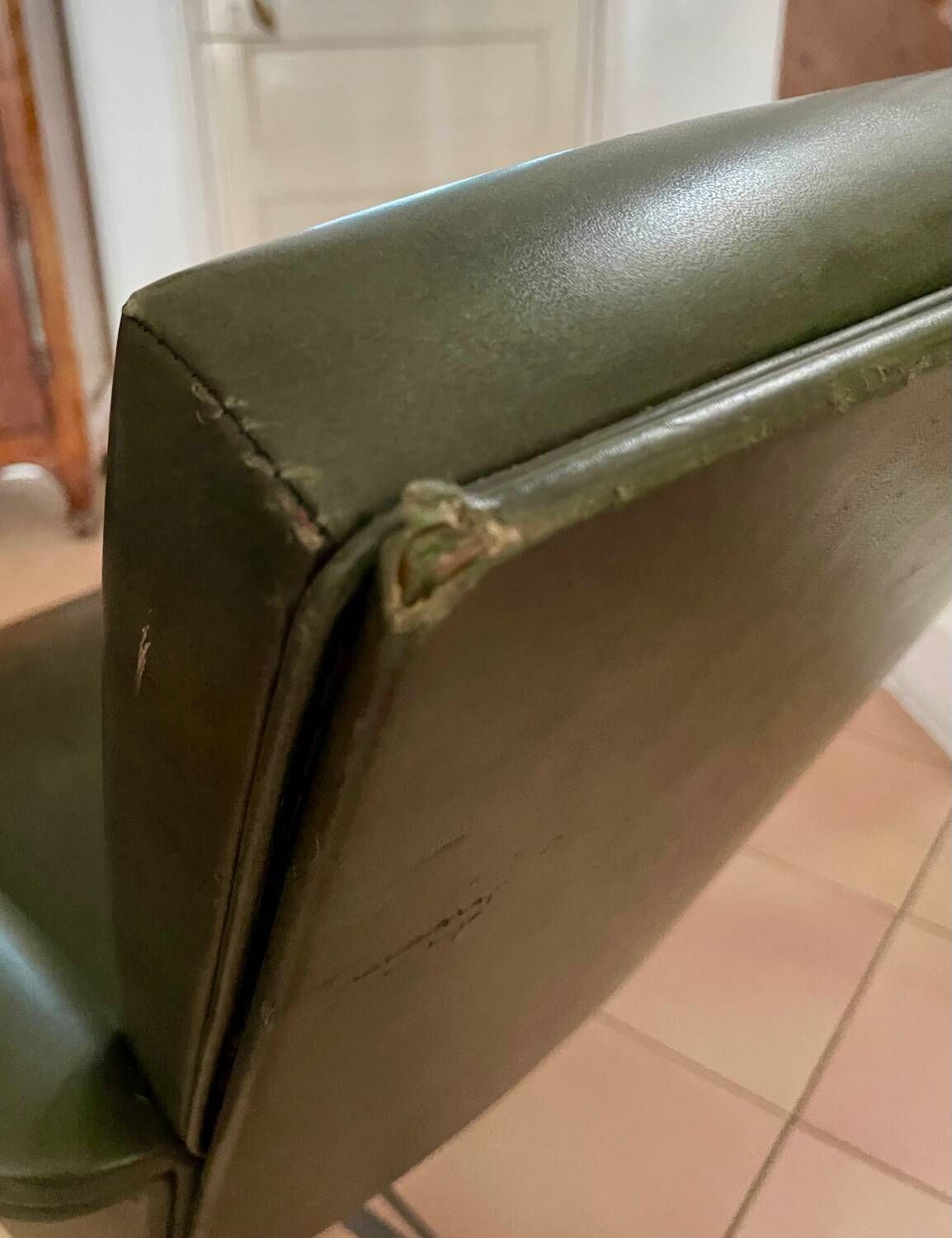 Fauteuil de coiffeur pivotant vintage
