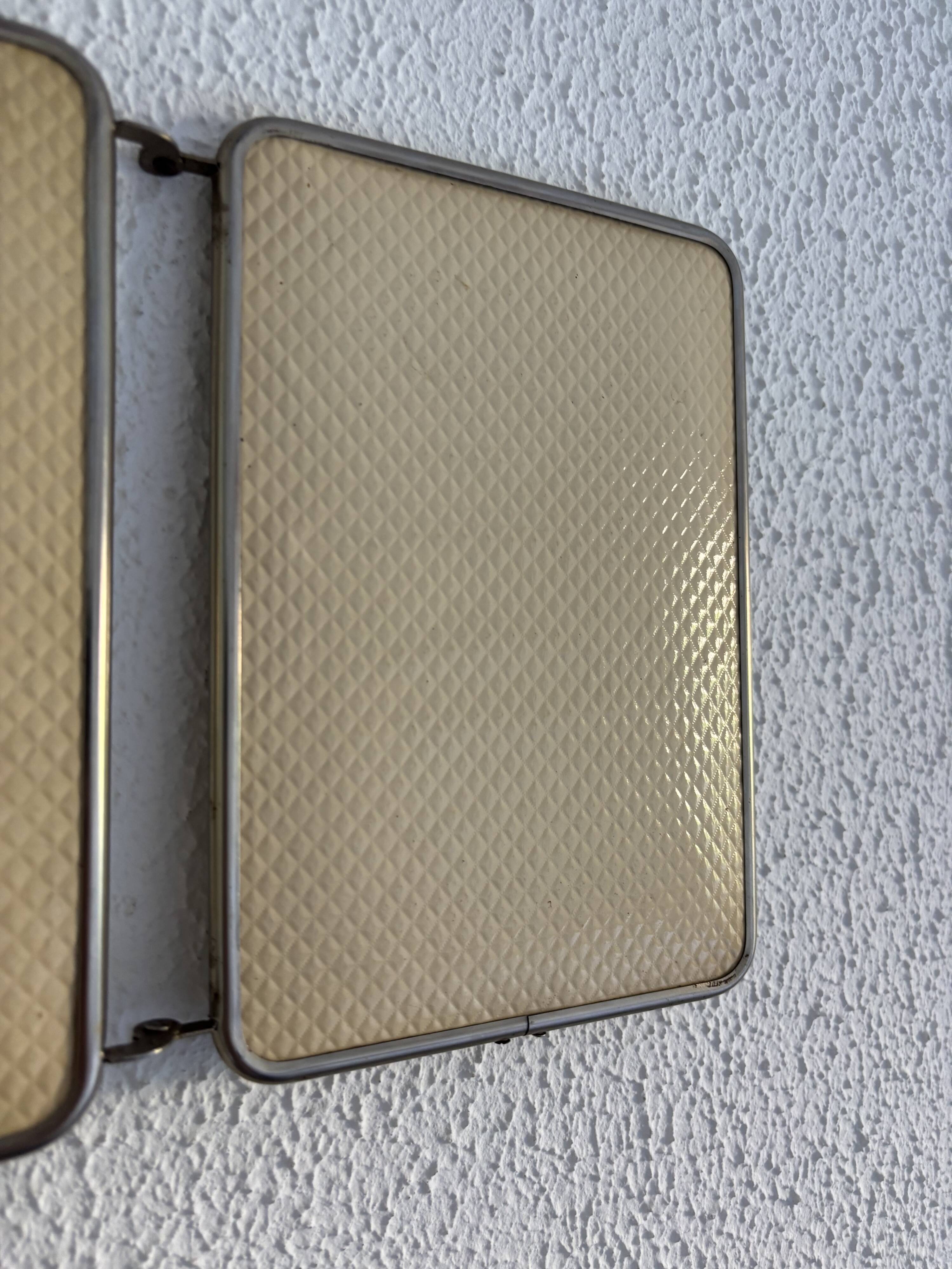 Vintage 1960 triptych barber mirror ivory quilted - 21 x 50 cm
