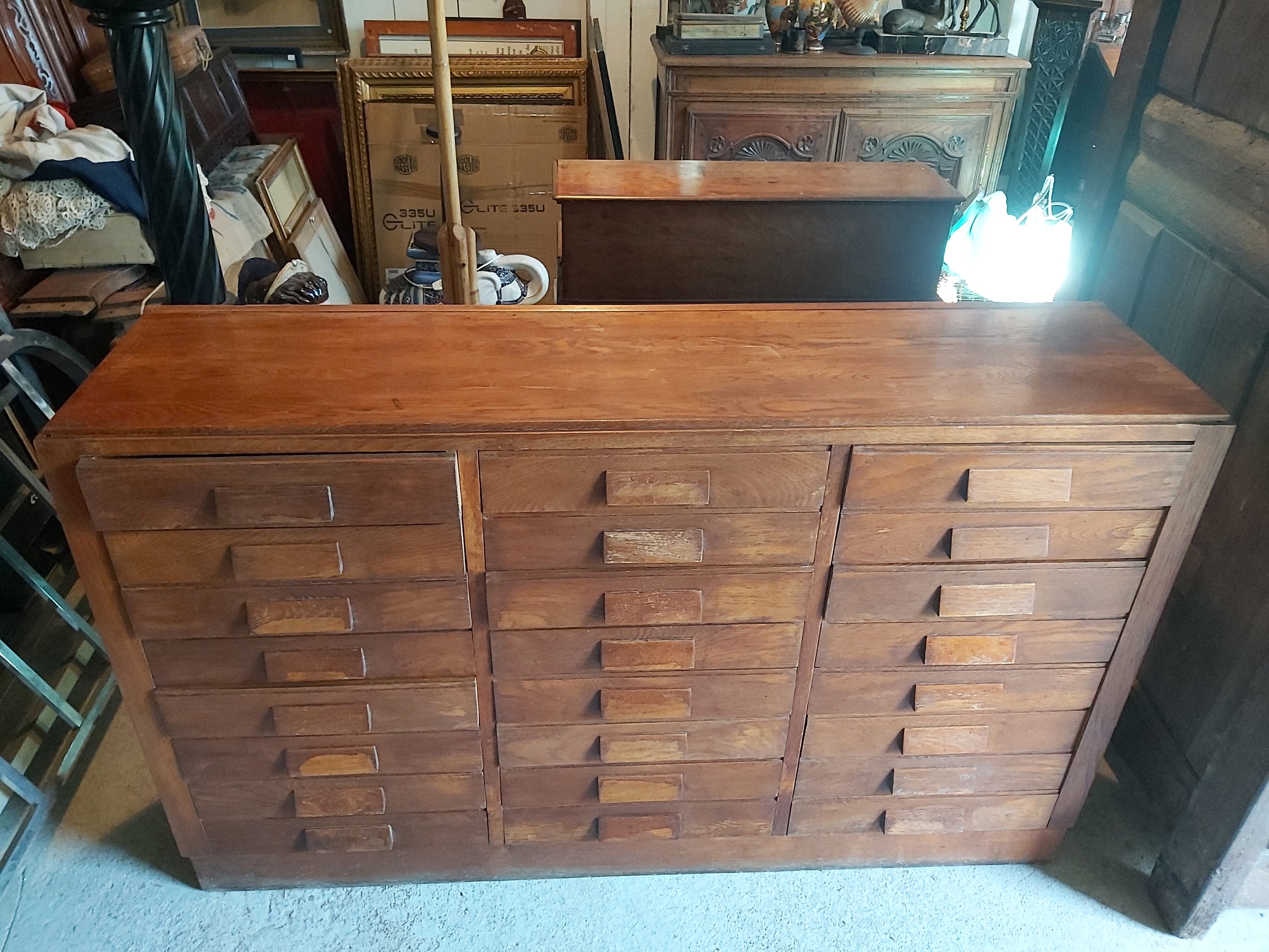 Loom cabinet, 24 drawers