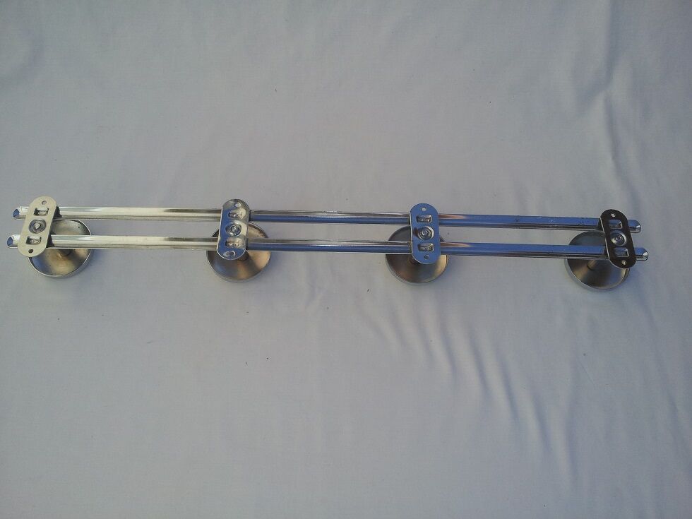 Portemanteau en métal chromé