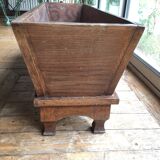 Former indoor planter in solid oak