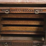 Meuble pantalonniére en bois sculpté – Colonnes torses – Dessus de marbre
