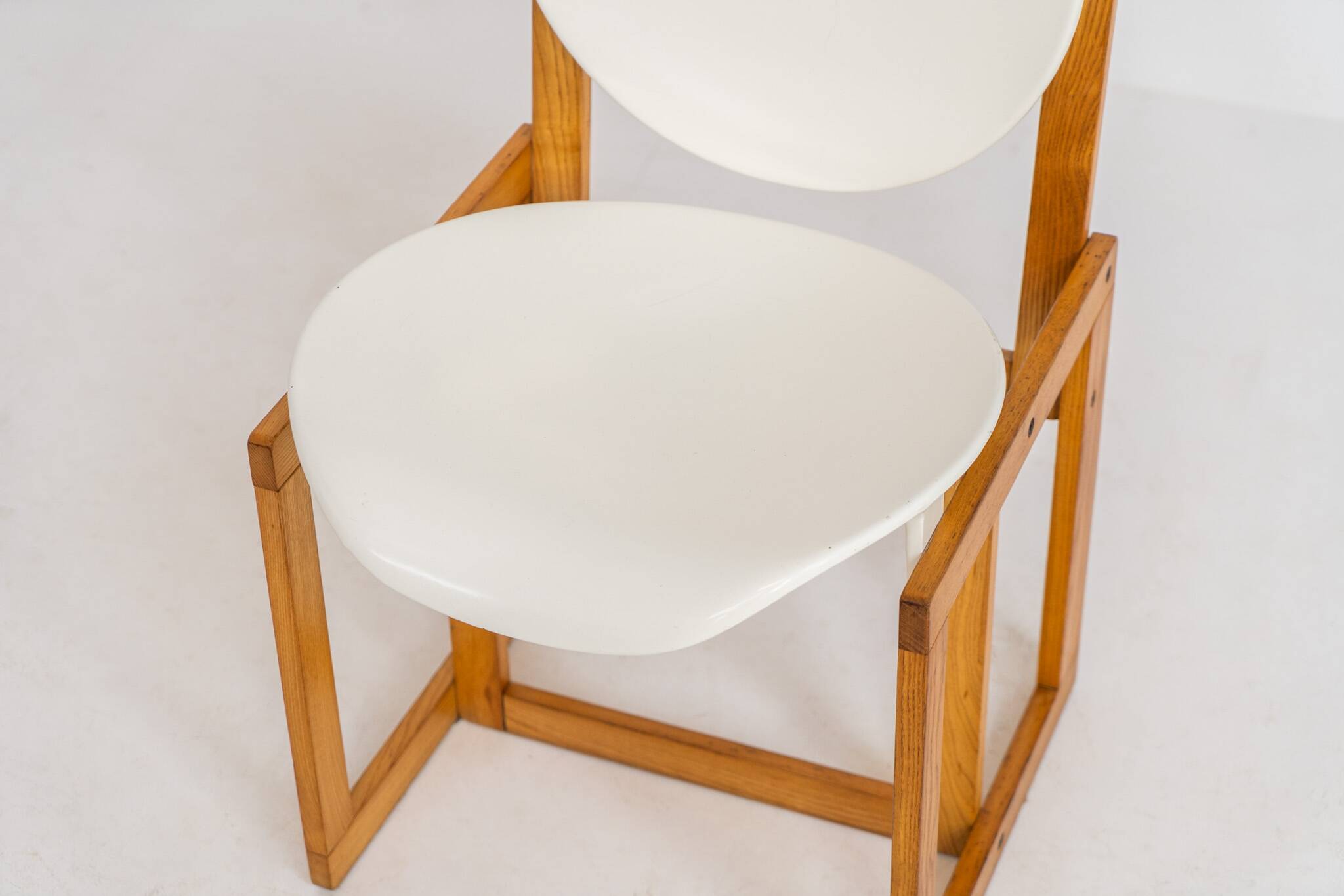 ‘Serena’ side chair by Giuseppe Davanzo