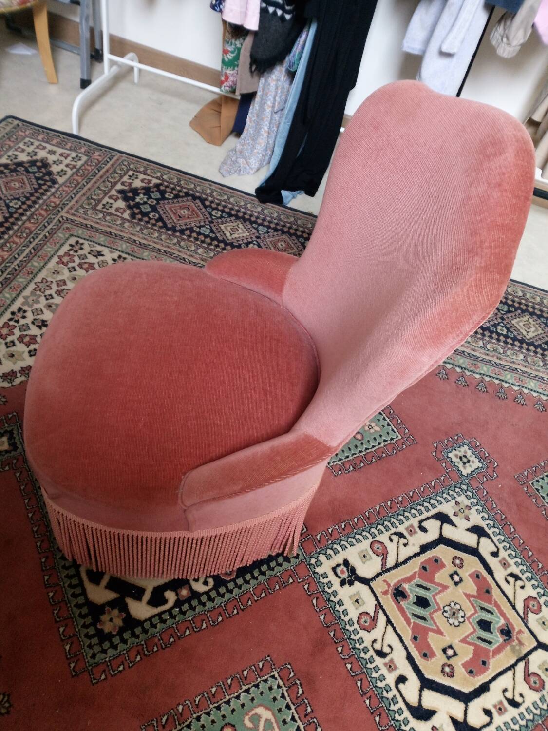 Toad armchair