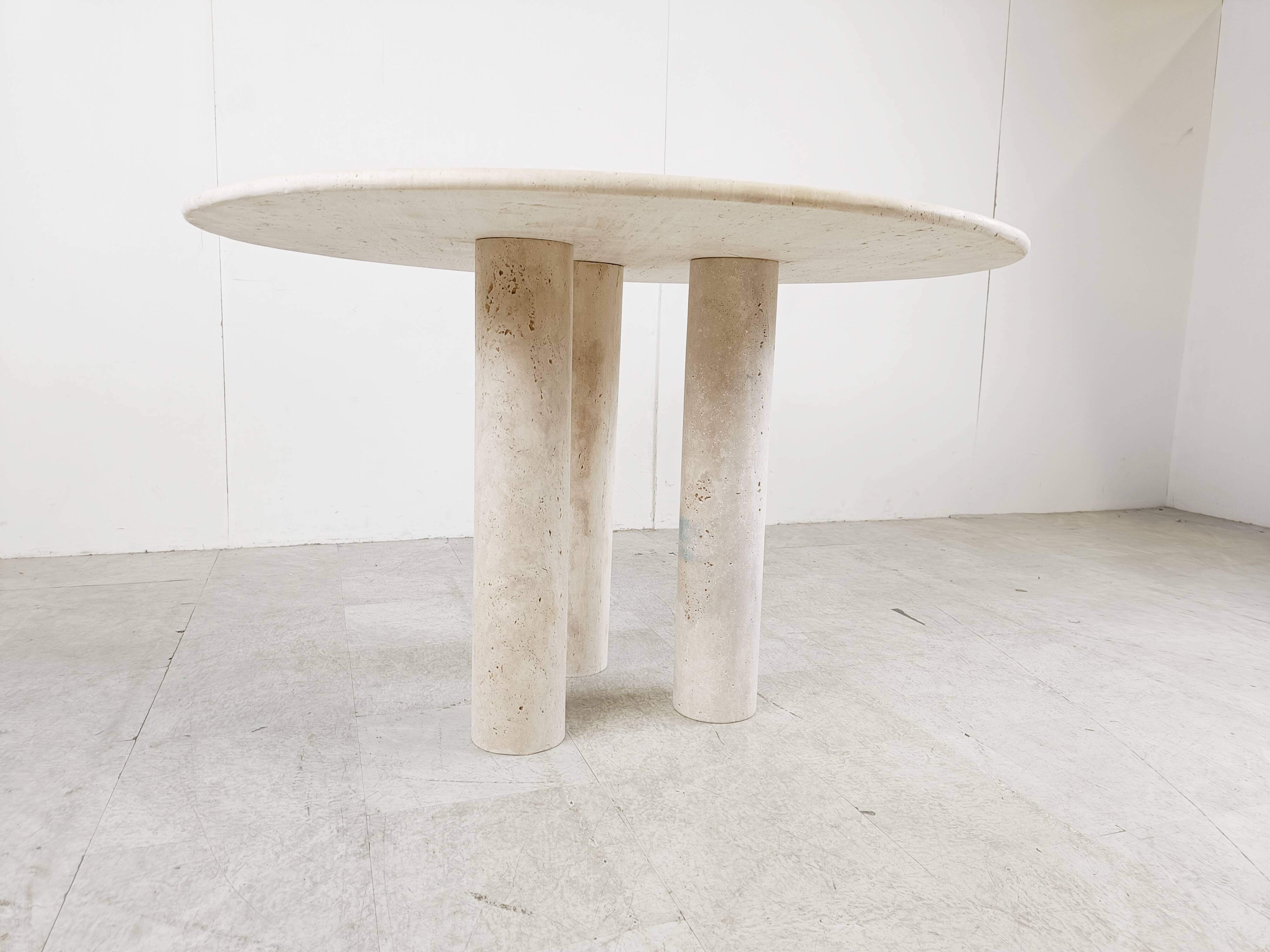 Round italian travertine dining table 1970s