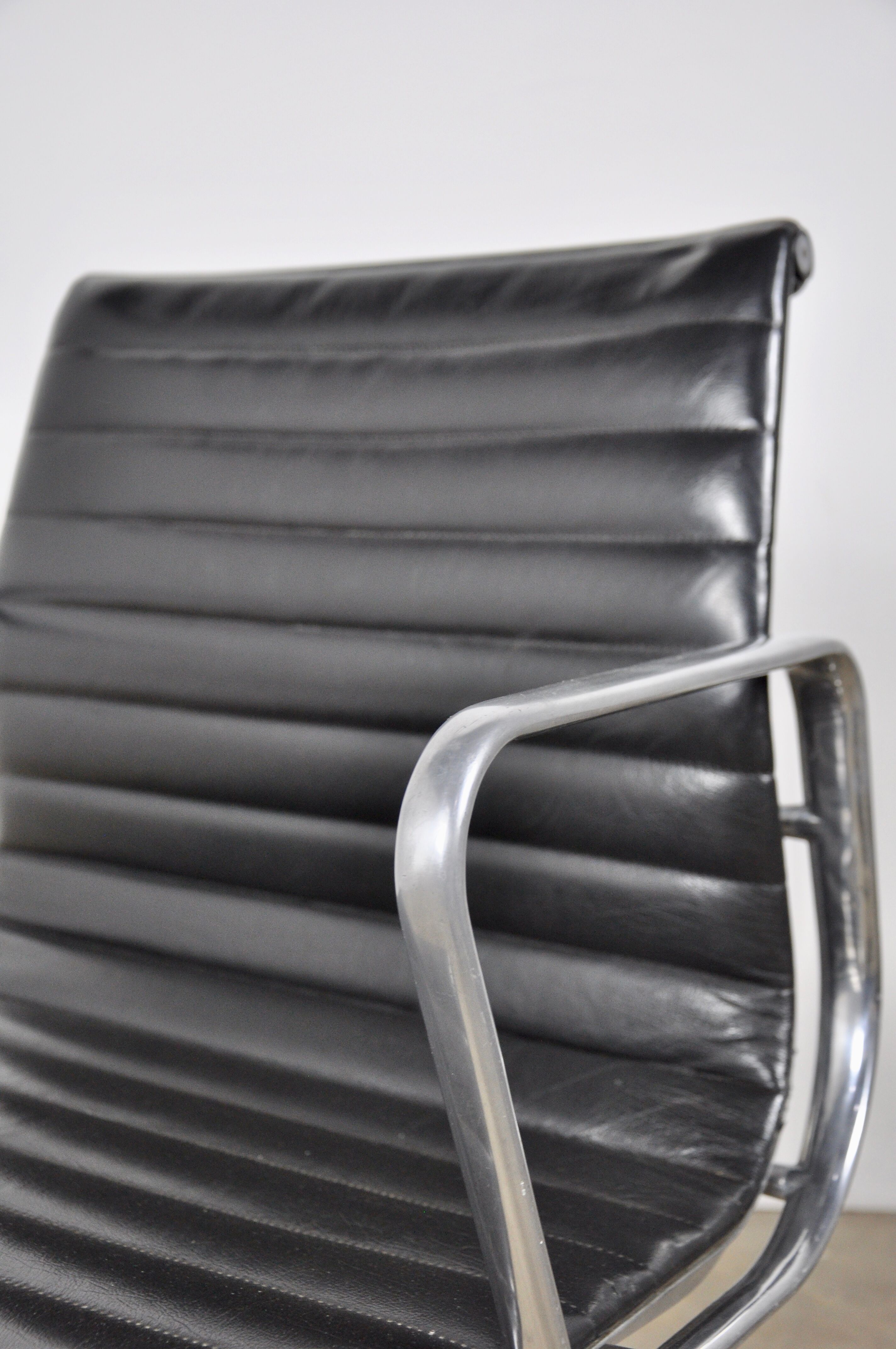 Office armchair by Charles & Ray Eames for ICF, 1960