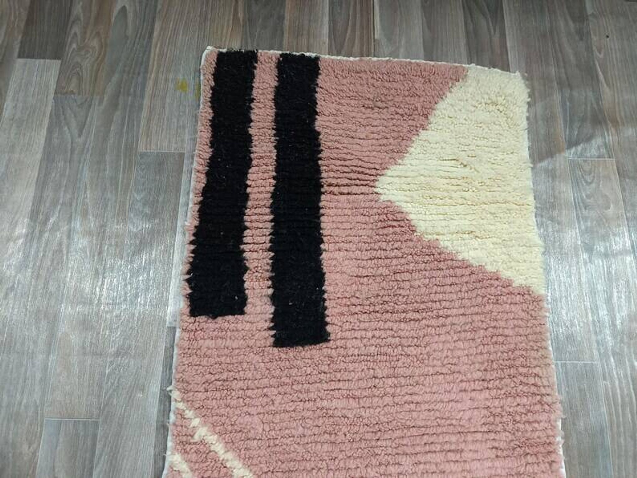 Handmade runner rug 300cm x 70cm