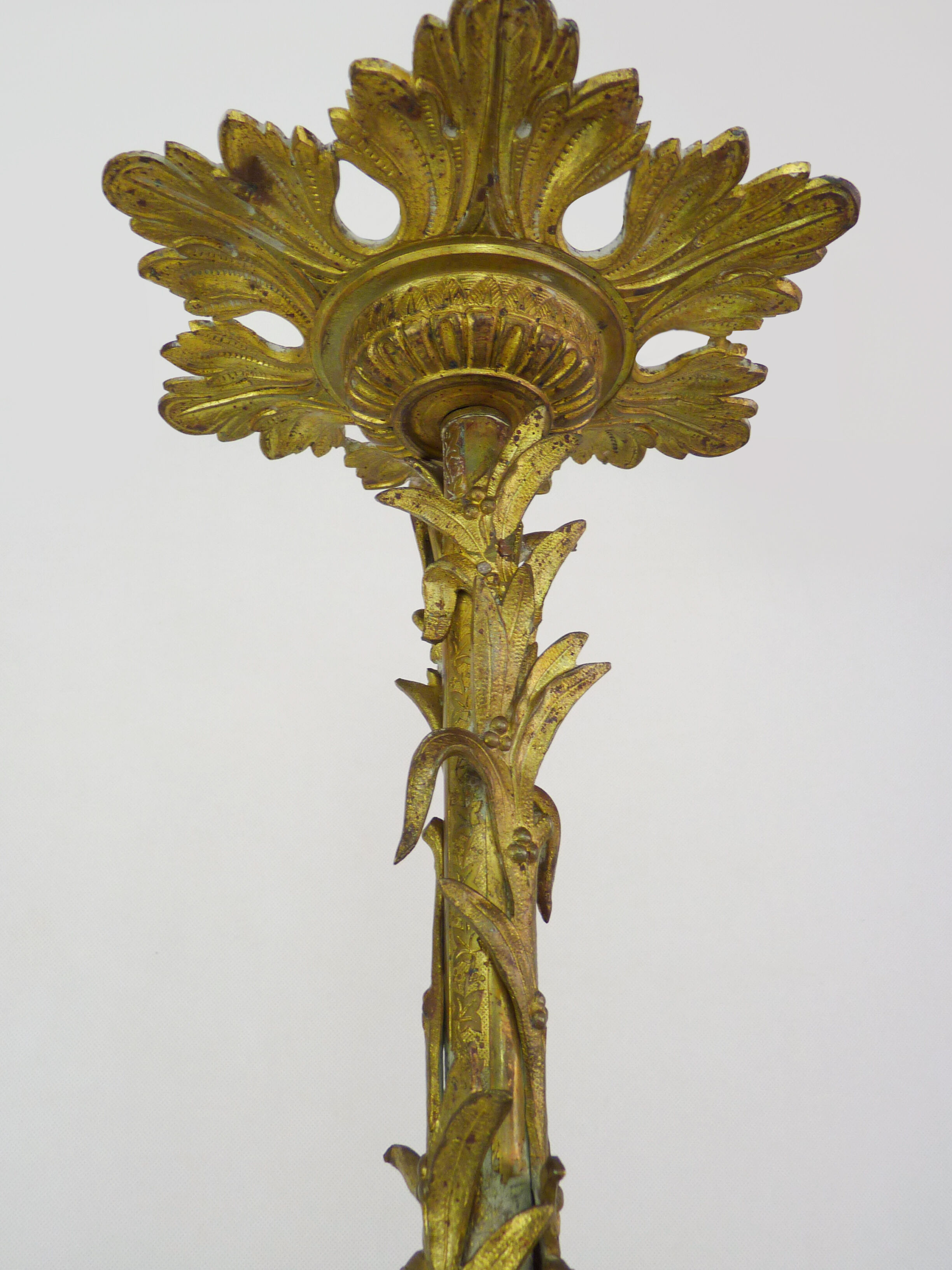 Old bronze chandelier with glass tulips with 7 fires. Nineteenth chandelier