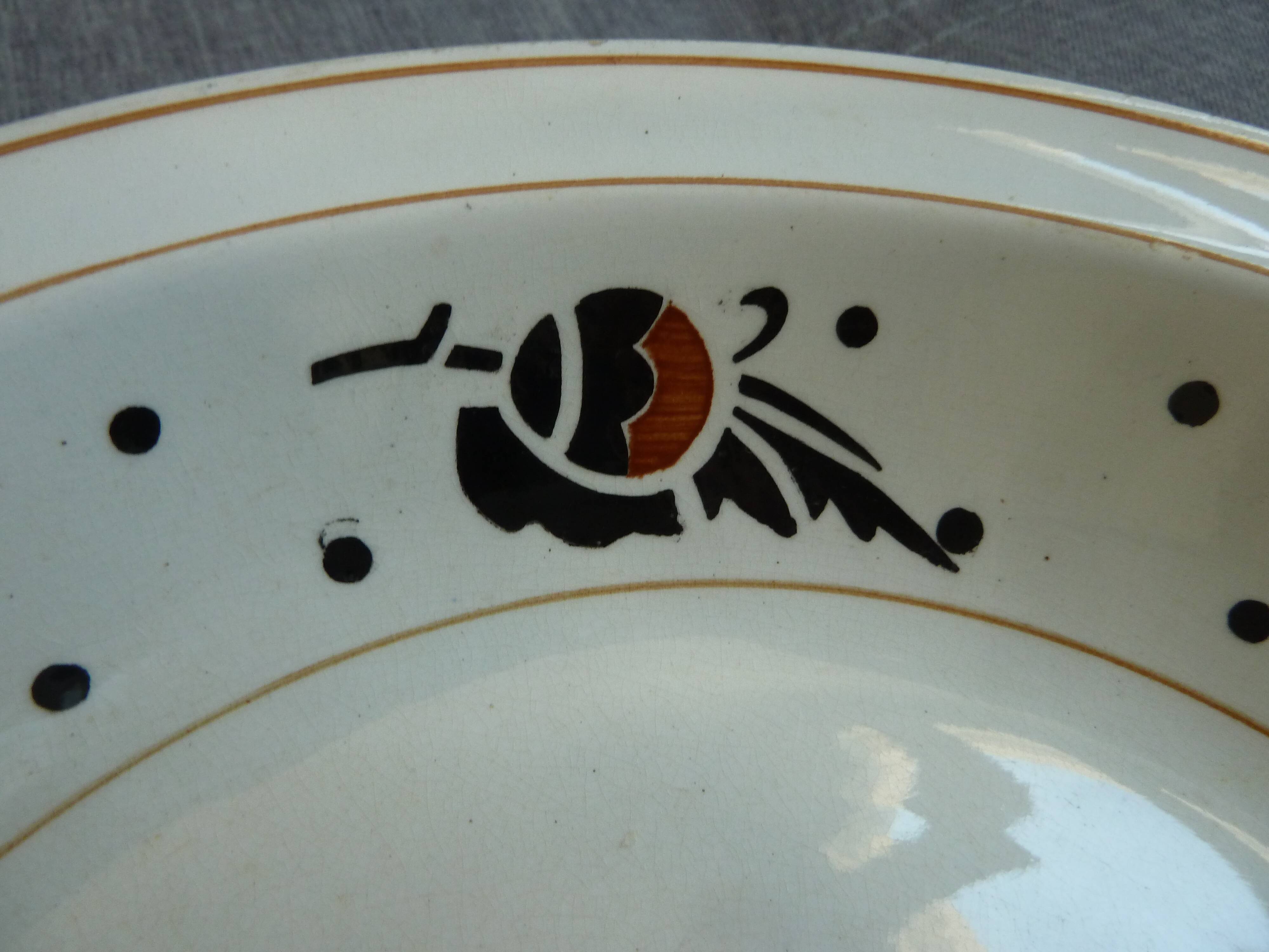 Hollow round dish model Boncourt Lunéville K-G