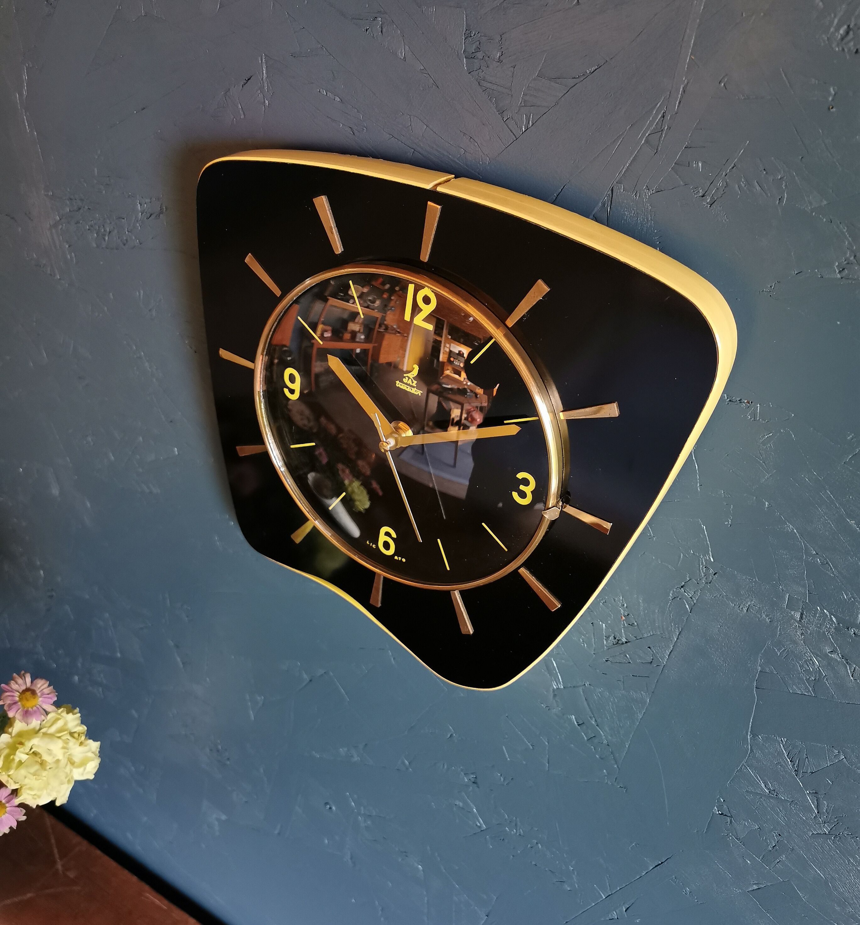 Vintage formica clock asymmetrical silent wall clock "Jaz black yellow"