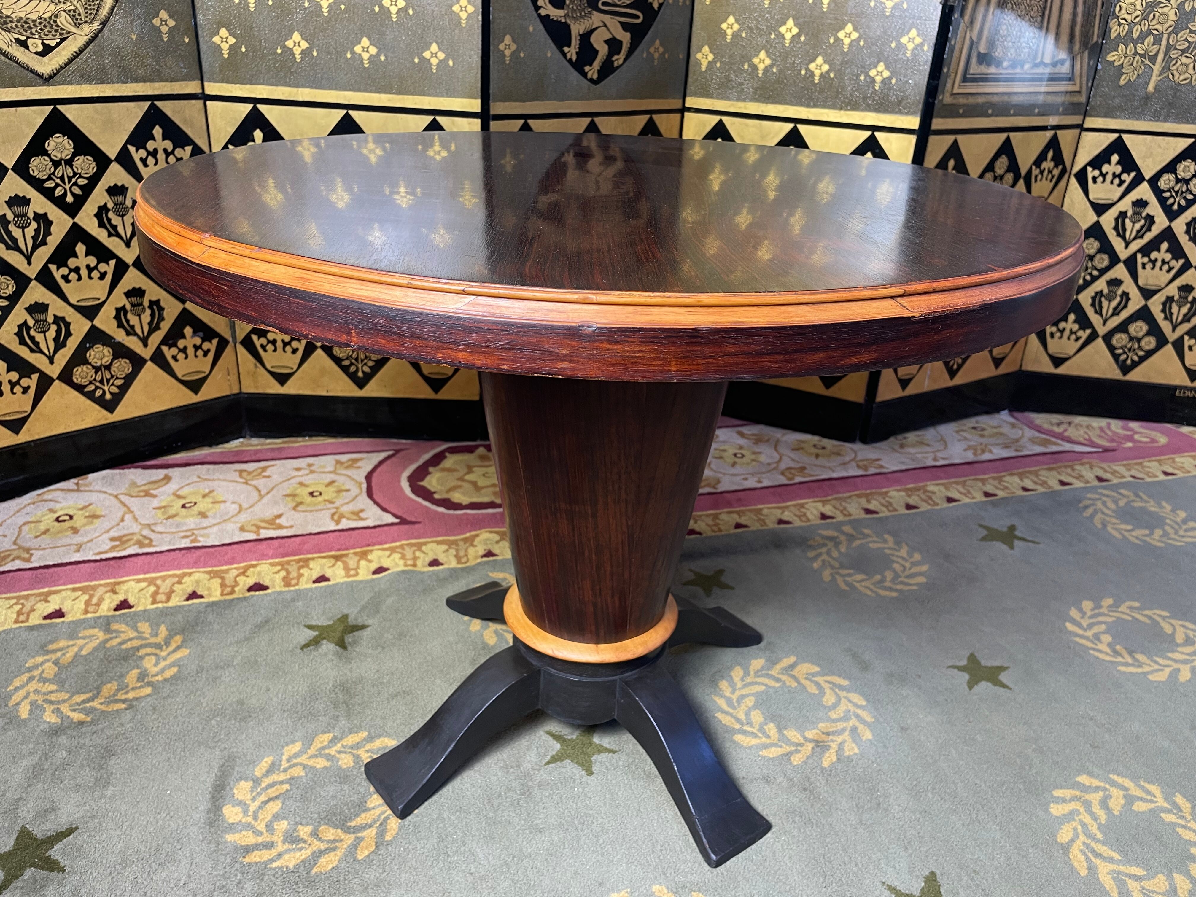 Coffee table - gueridon art deco era