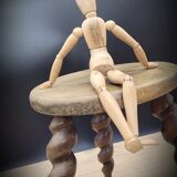 Tripod stool turned feet