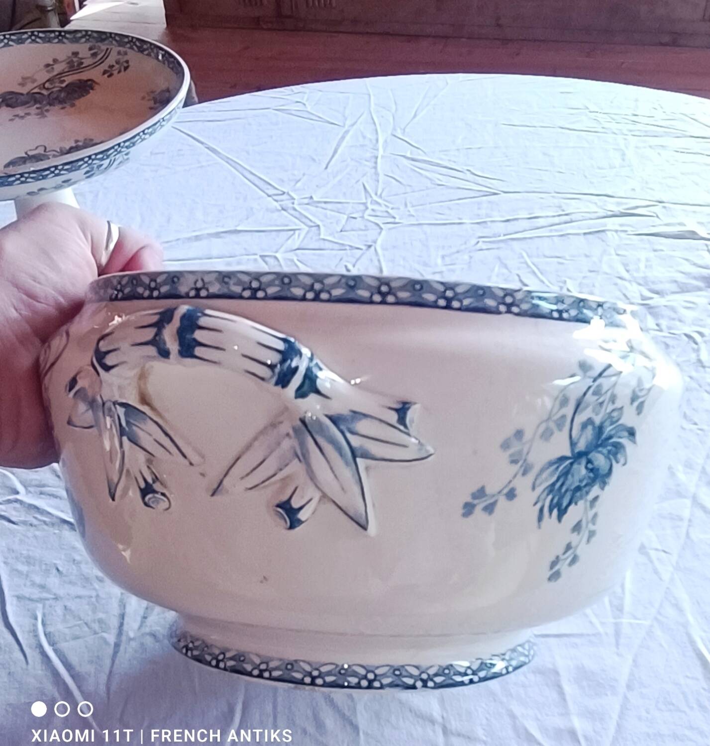 soup tureen, flat dish in porcelain Sarguemines France decor Royat