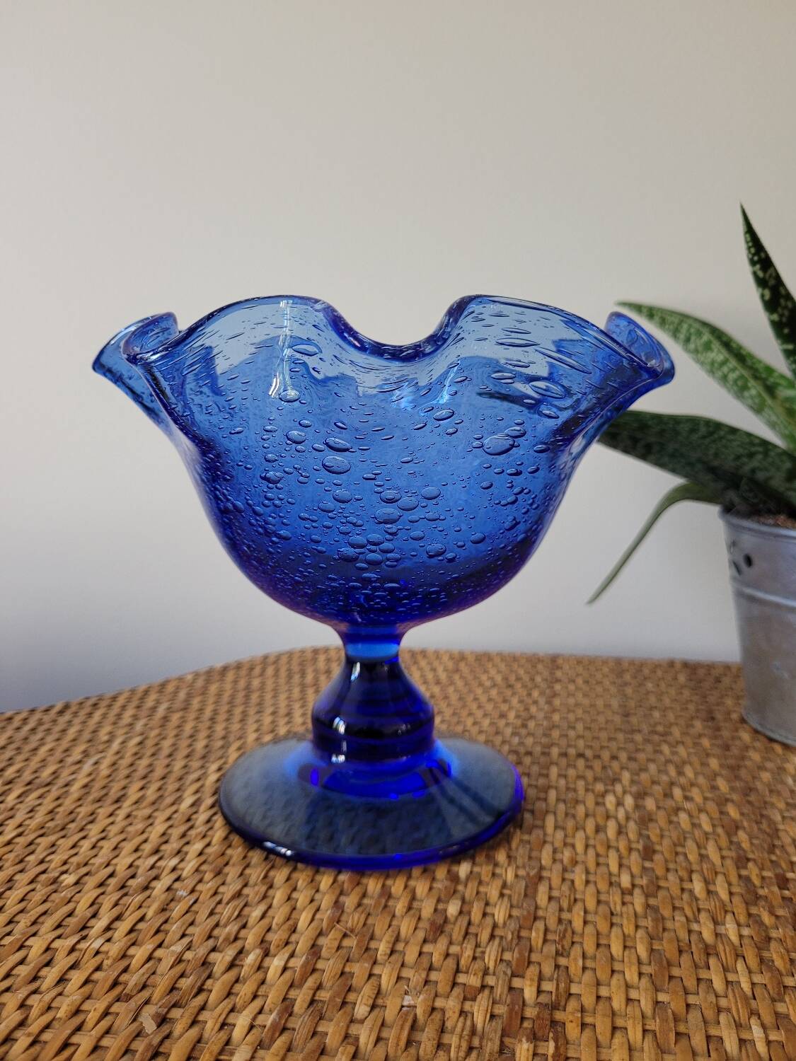 Biot bubble glass cup