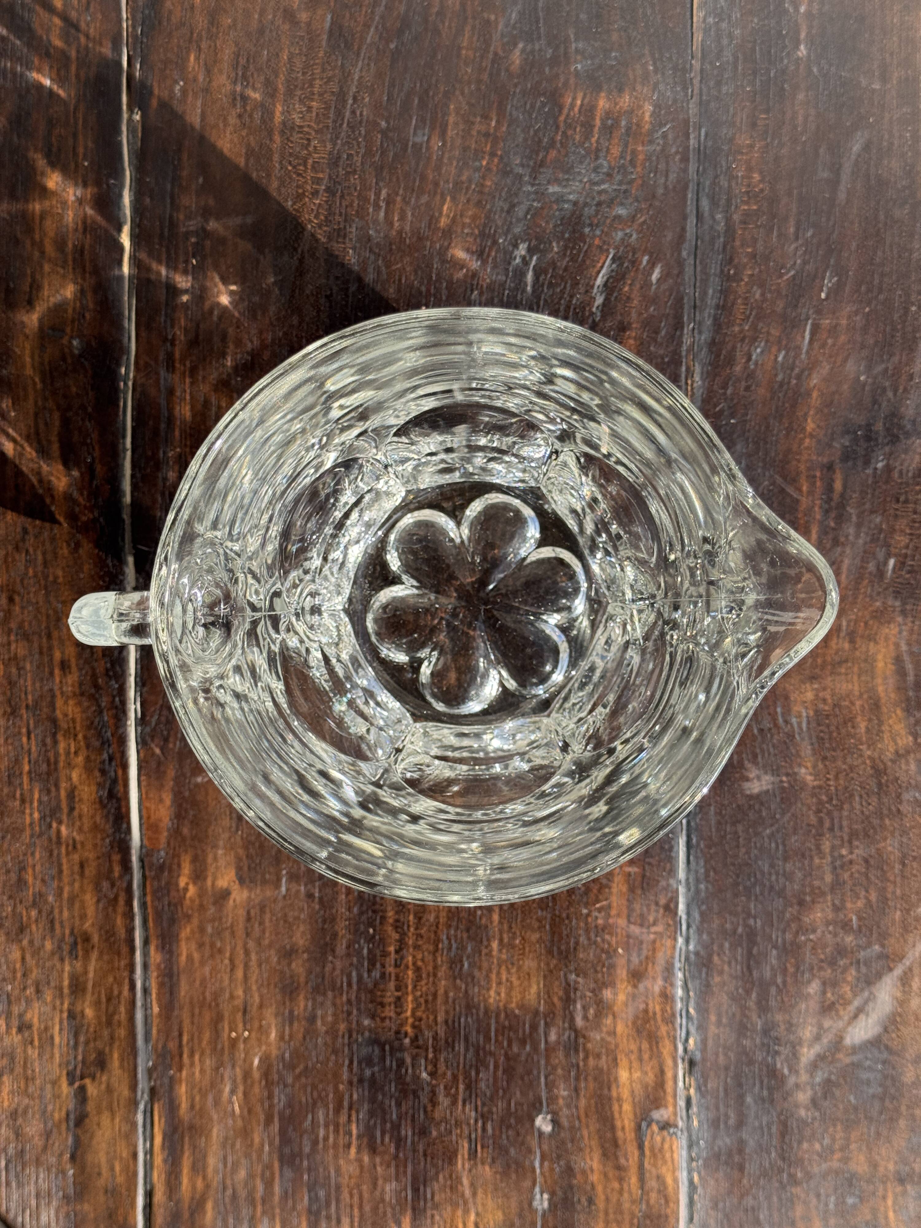 Large glass water jug with handle, hexagonal base, H15 D20.