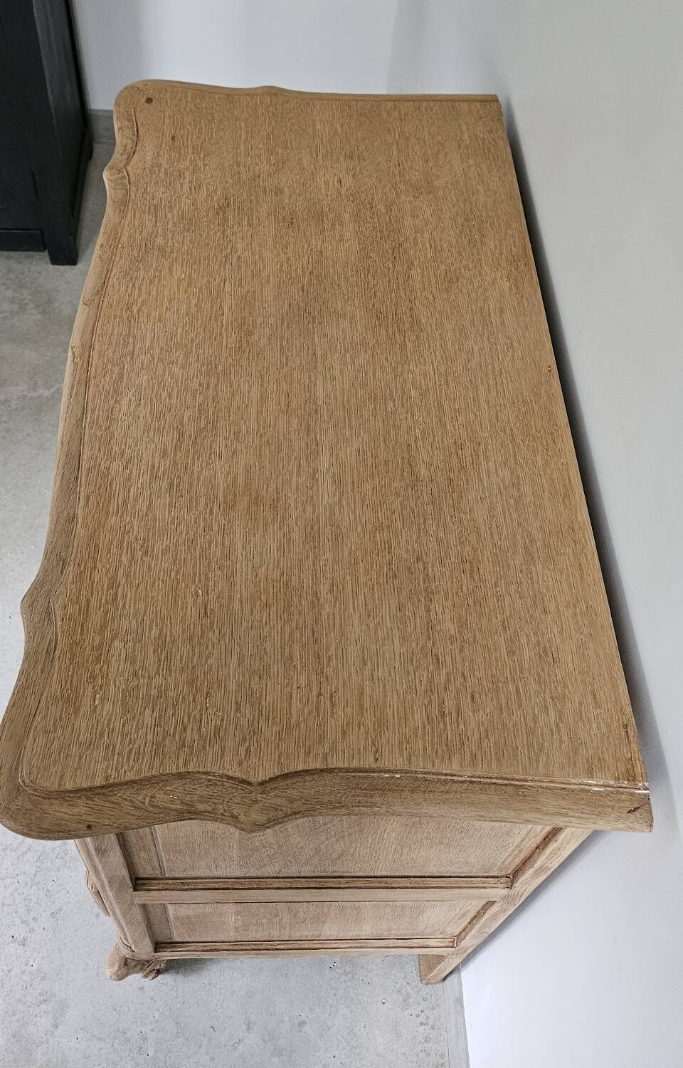 Storage unit, Louis XV style bar