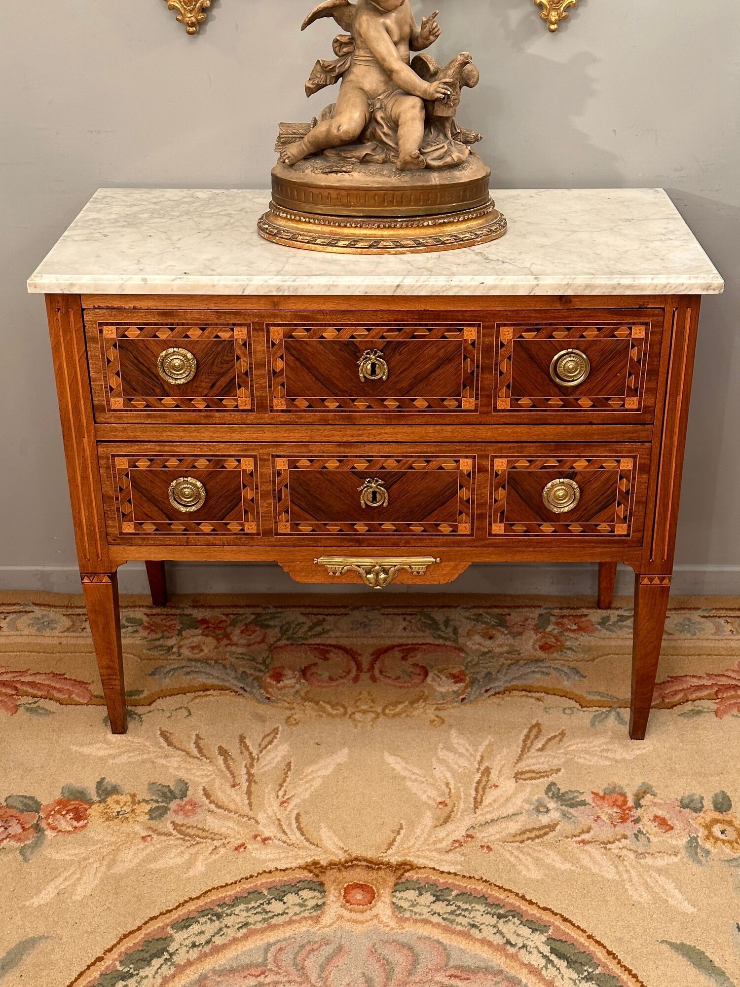 Chest of drawers in marquetry Late eighteenth century