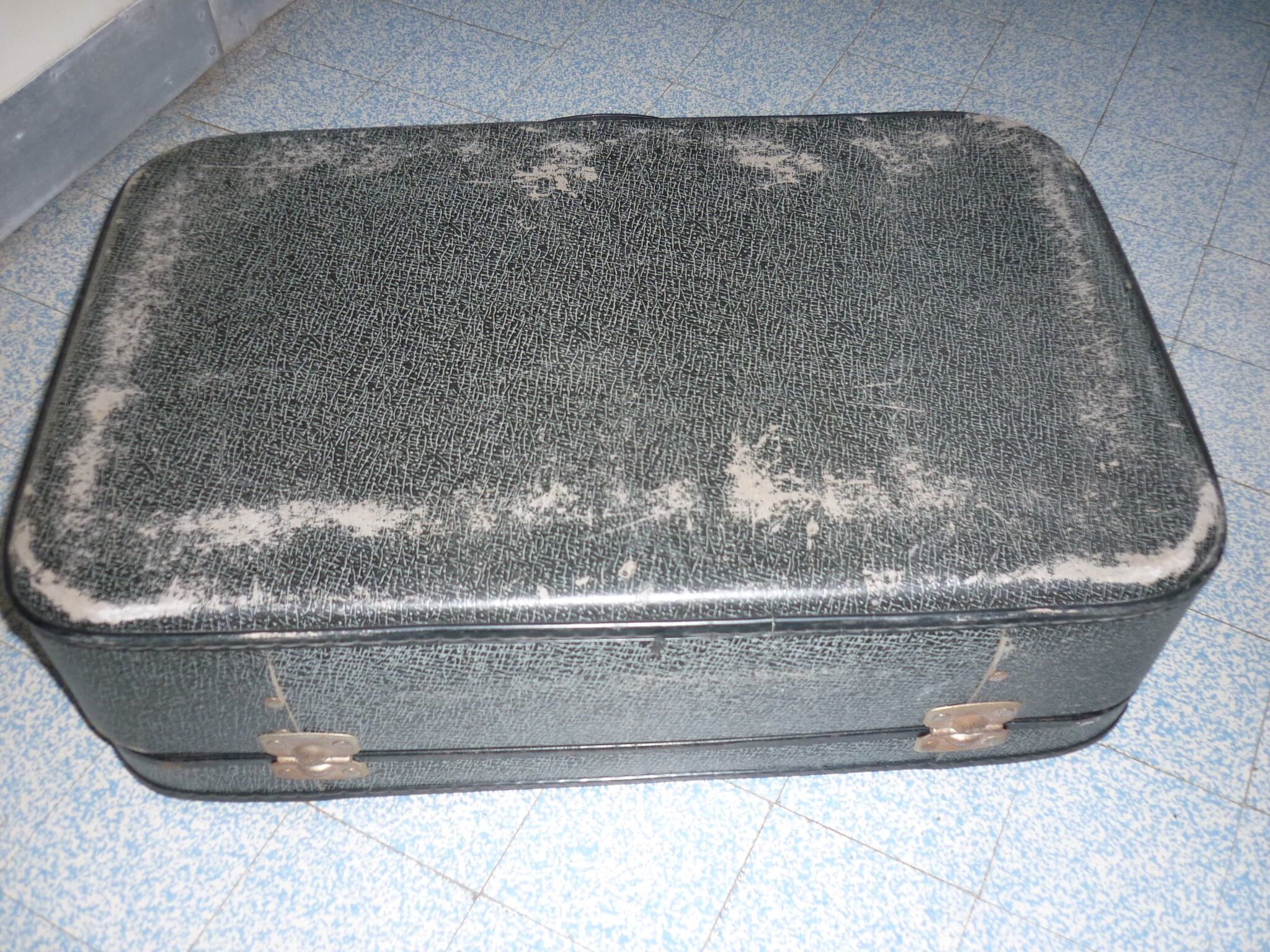 Unica dark grey case