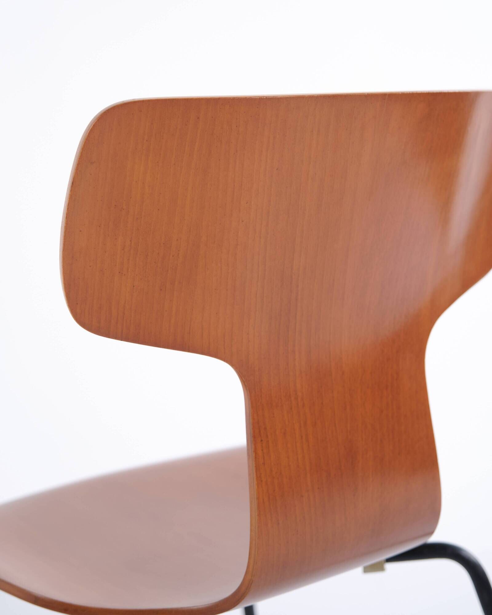 Set of 6 dining chairs – T-Chair / Hammer Chair – Model 3103 – Fritz Hansen