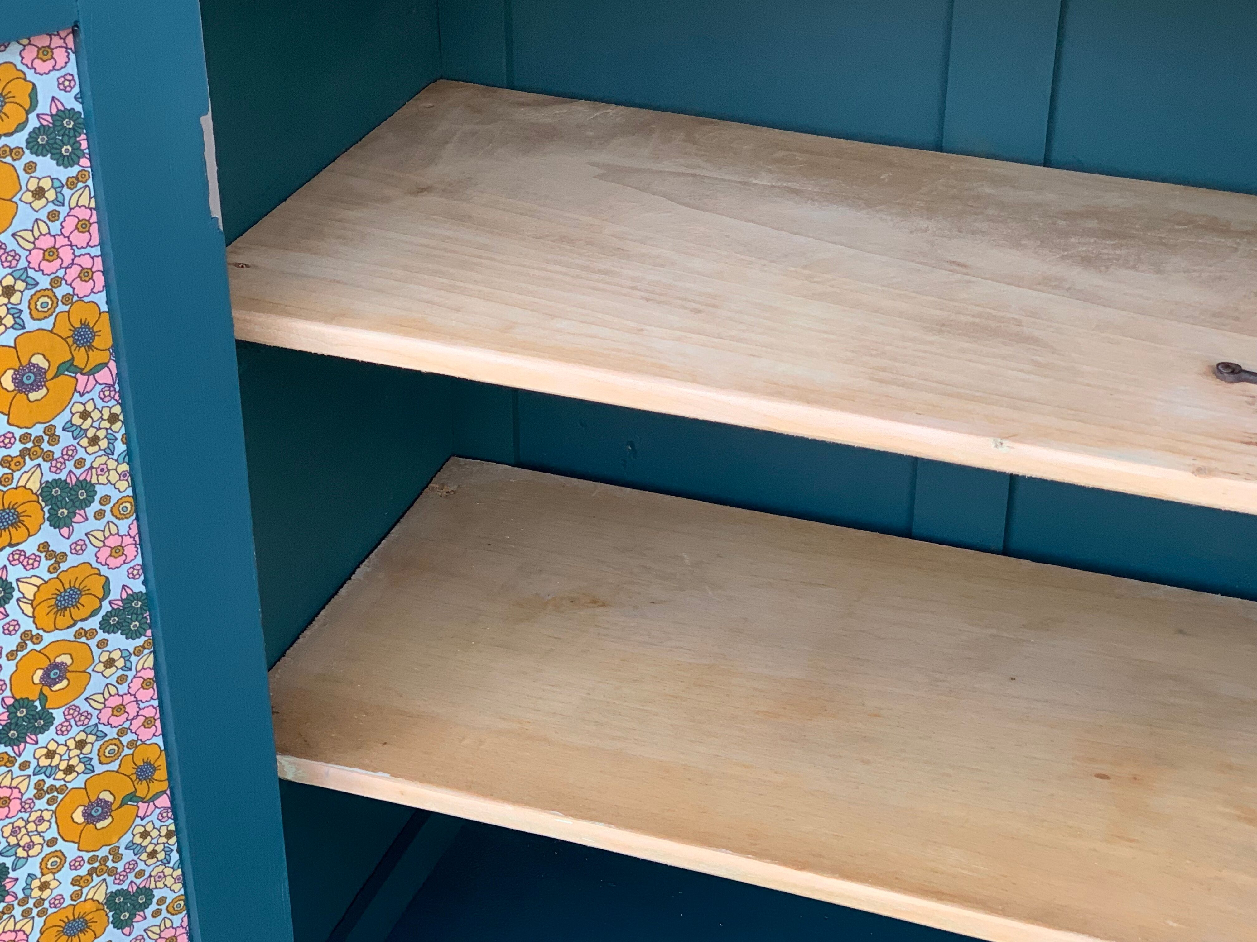 Vintage Parisian buffet 100x100