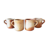 Quatre tasses en grès du Marais