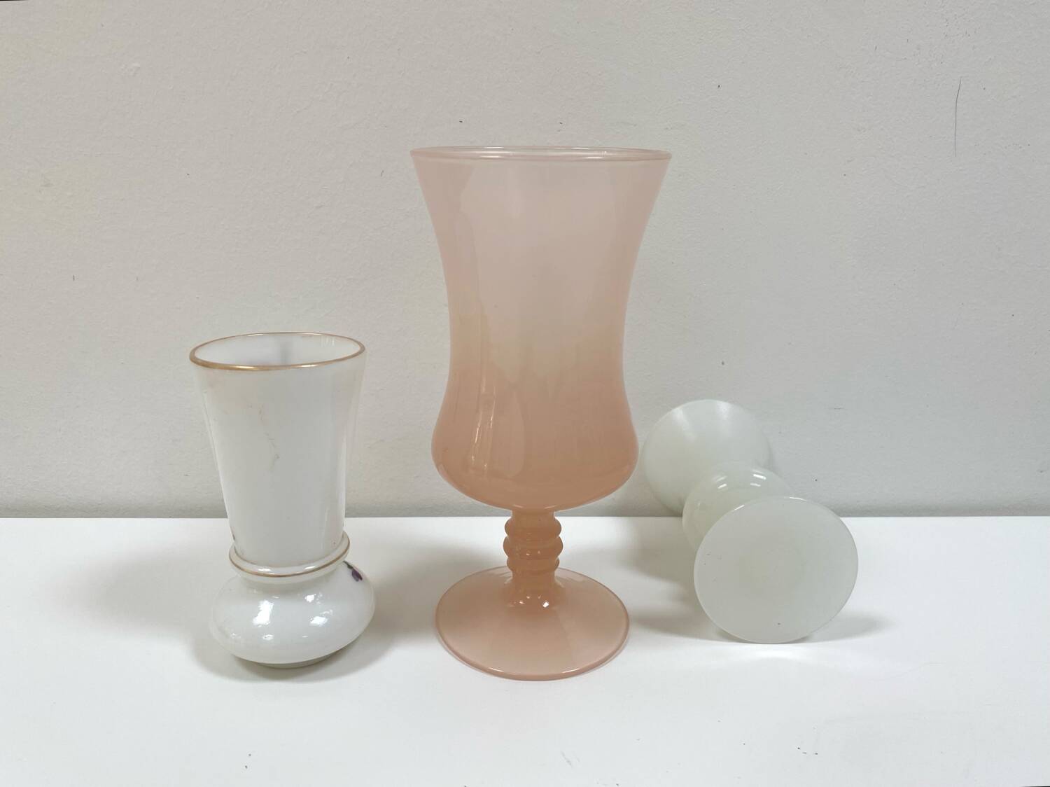 Set of three small antique vases in opaline and porcelain - 1950s