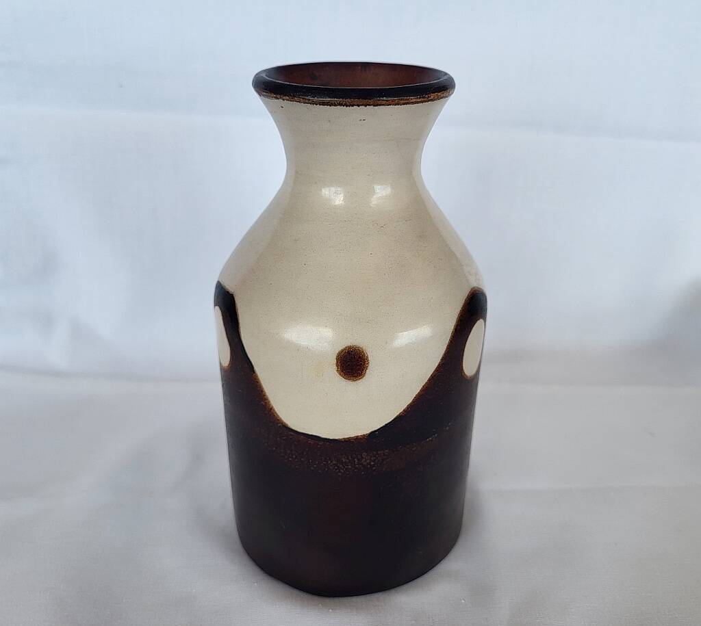 Peruvian Chulucanas Ceramic Vase Brown Beige Signed Vintage