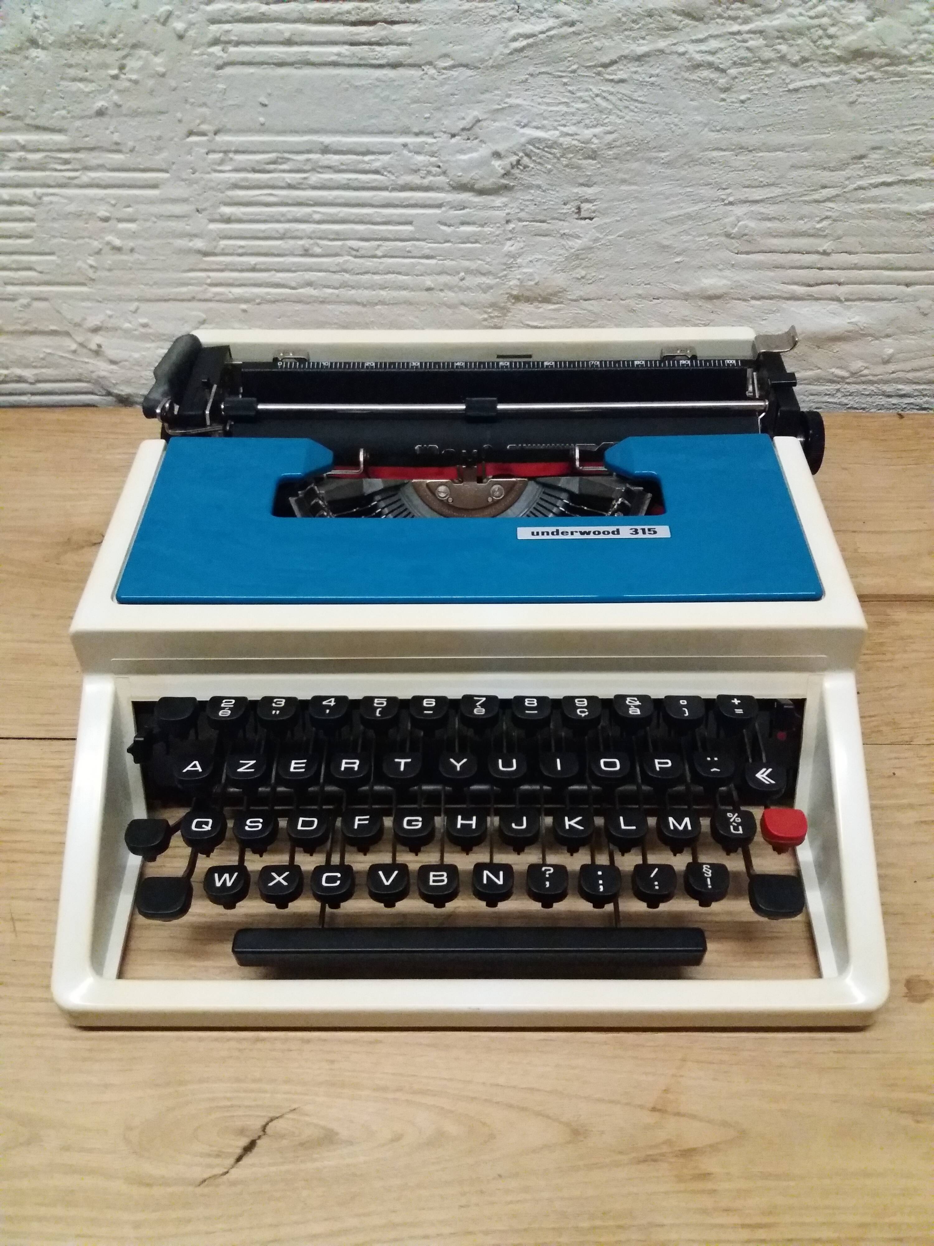Underwood 315 typewriter