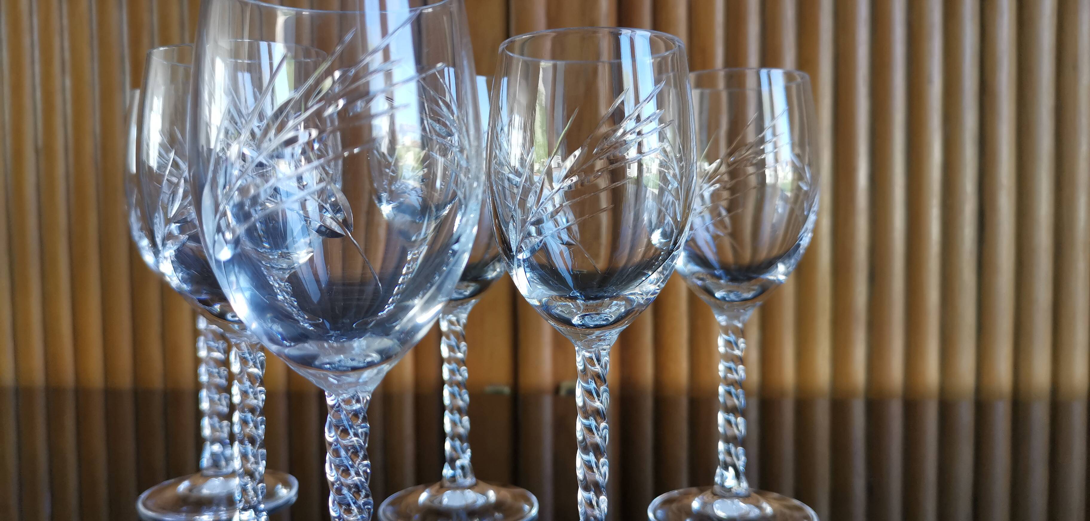 Lot 6 white wine/port glasses cut crystal twisted foot spike crystal from Arques