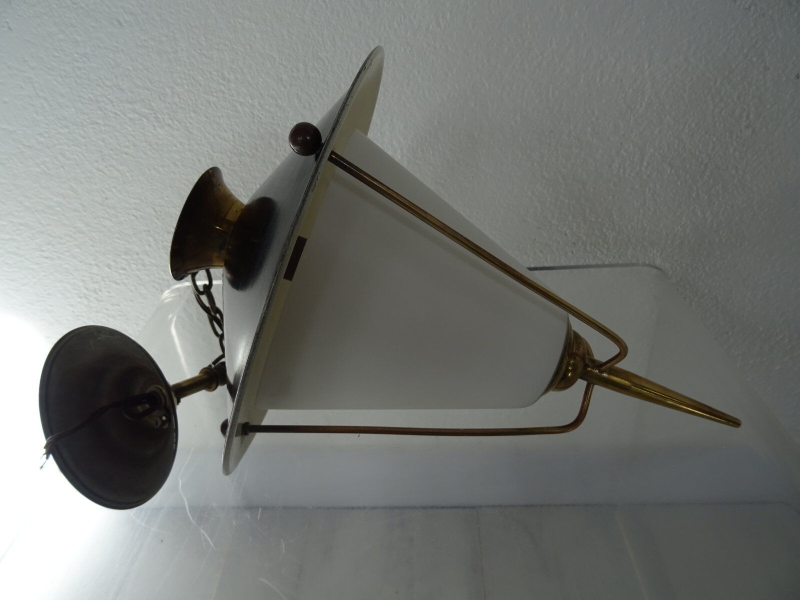 Hanging Lantern House Arlus 1950