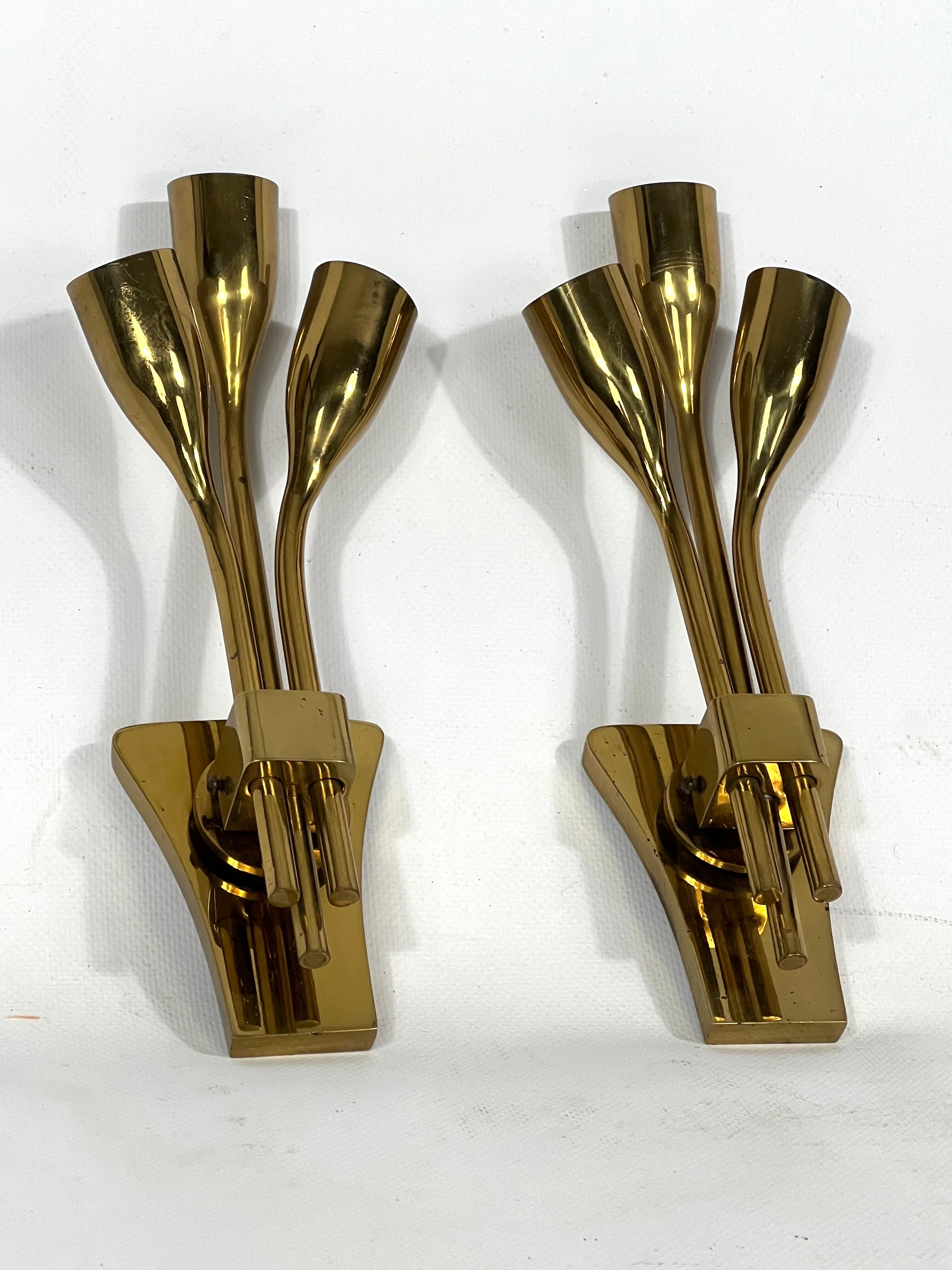 Lumi Milano, Mid-Century Modern pair of Italian brass sconces from 60s