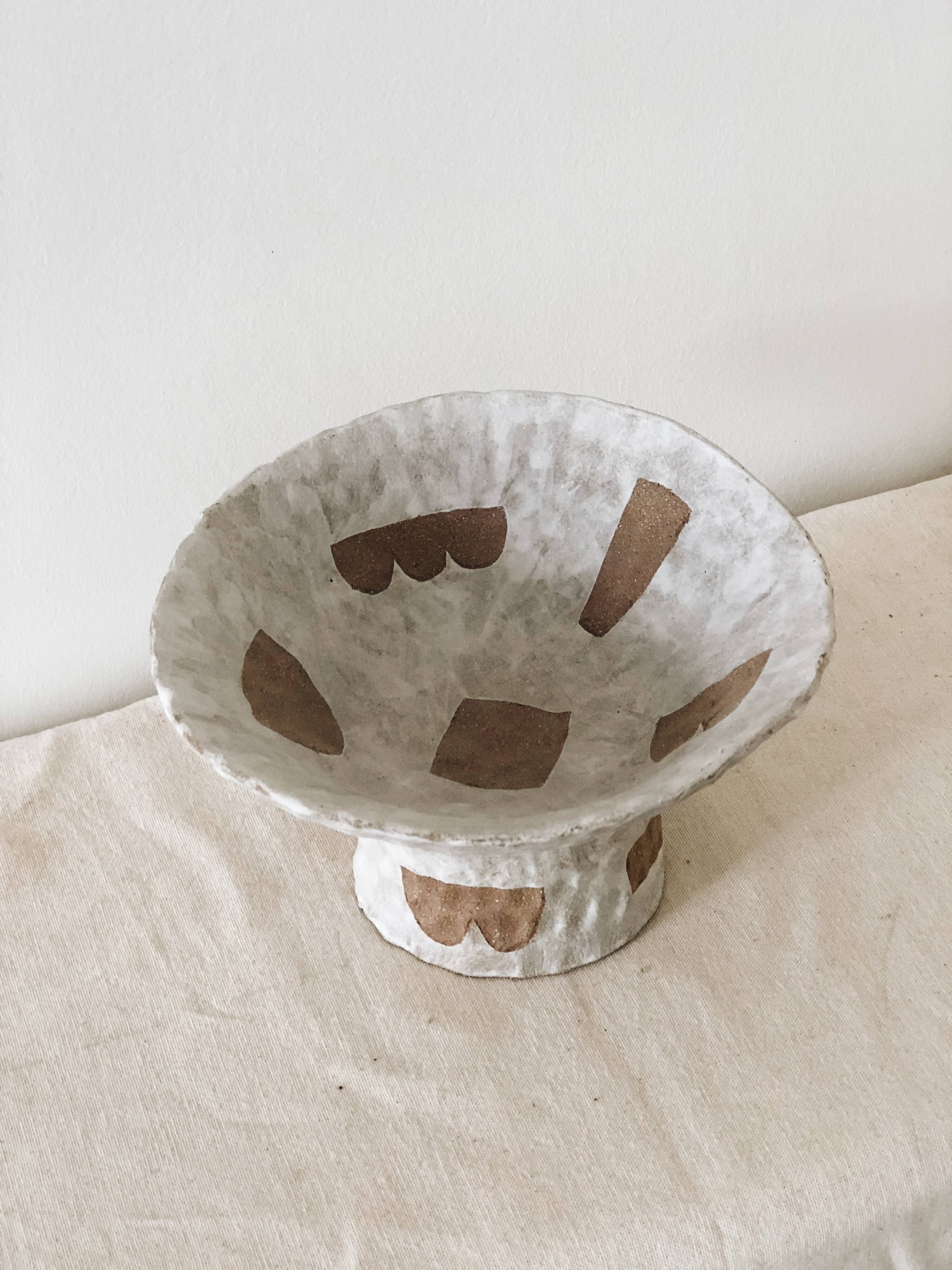 White & pink shape basket