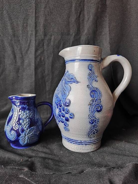 The one on the left in the photo Width 13 cm Height 11 cm Weight 234 grams