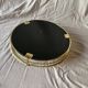 Plateau vintage rond en métal doré et miroir