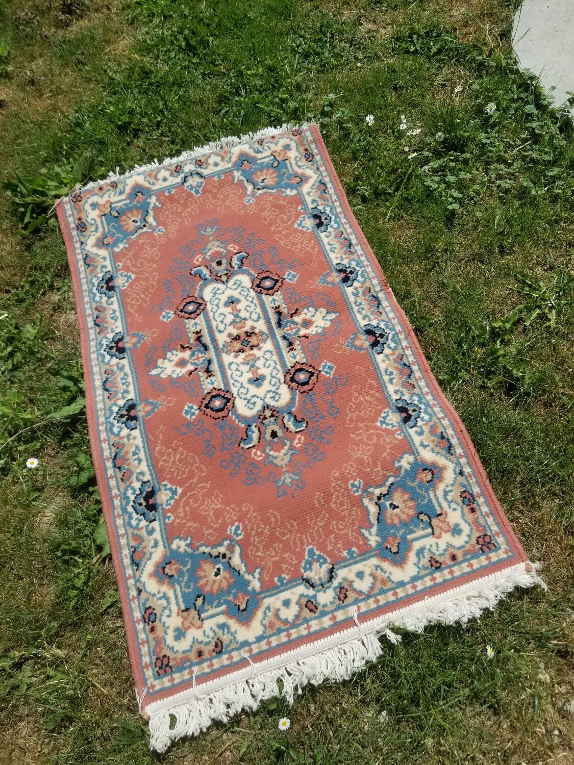 Decorative carpet