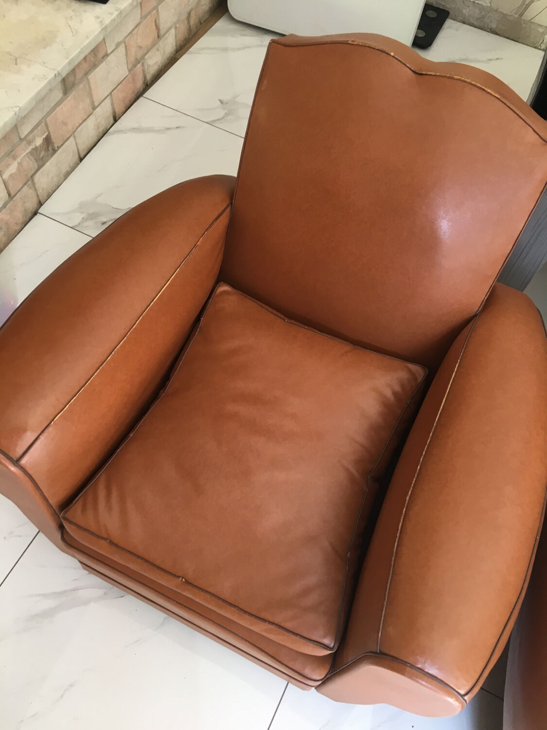 2 Moustache club chairs