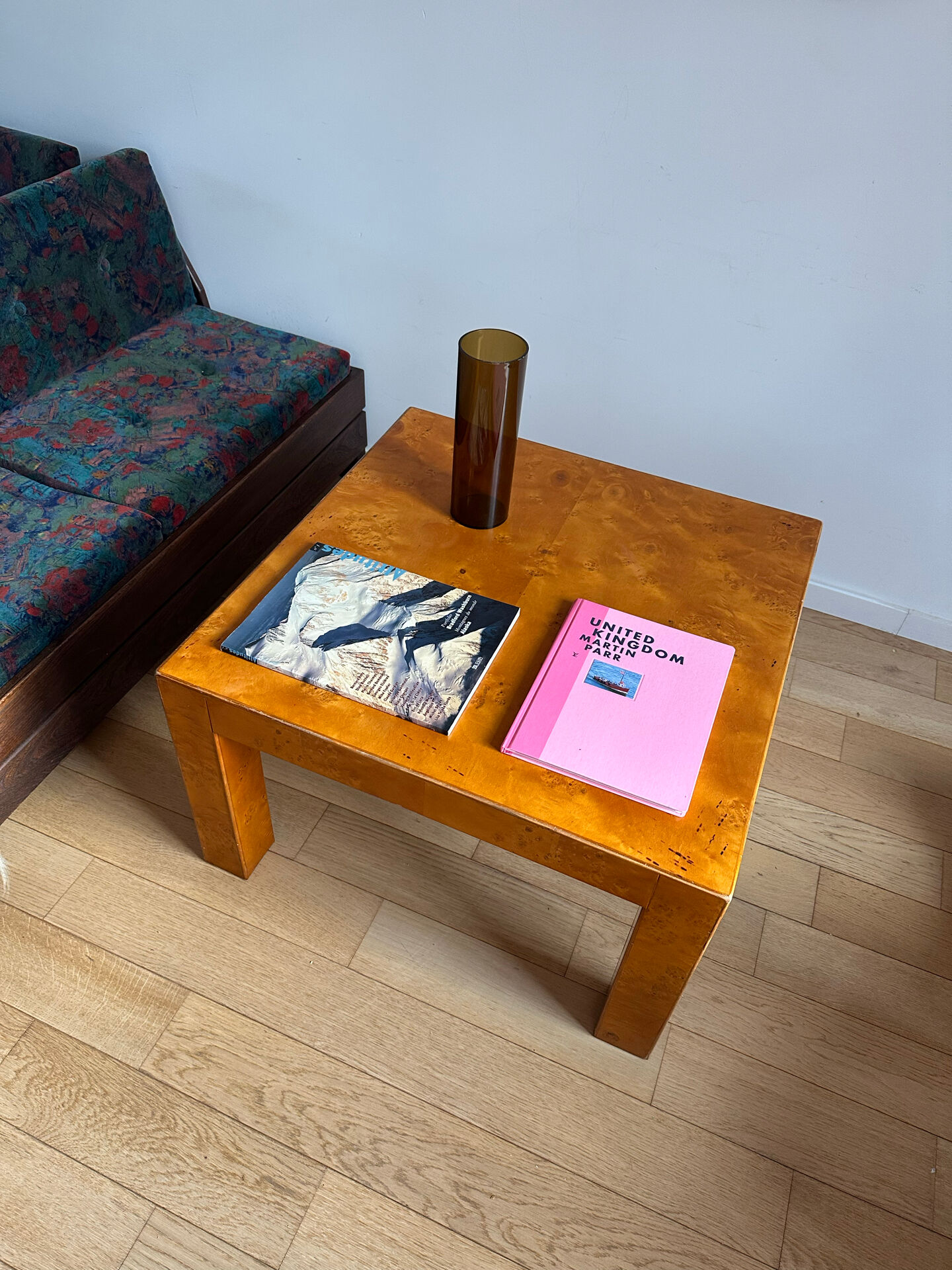 Table basse en loupe de peuplier
