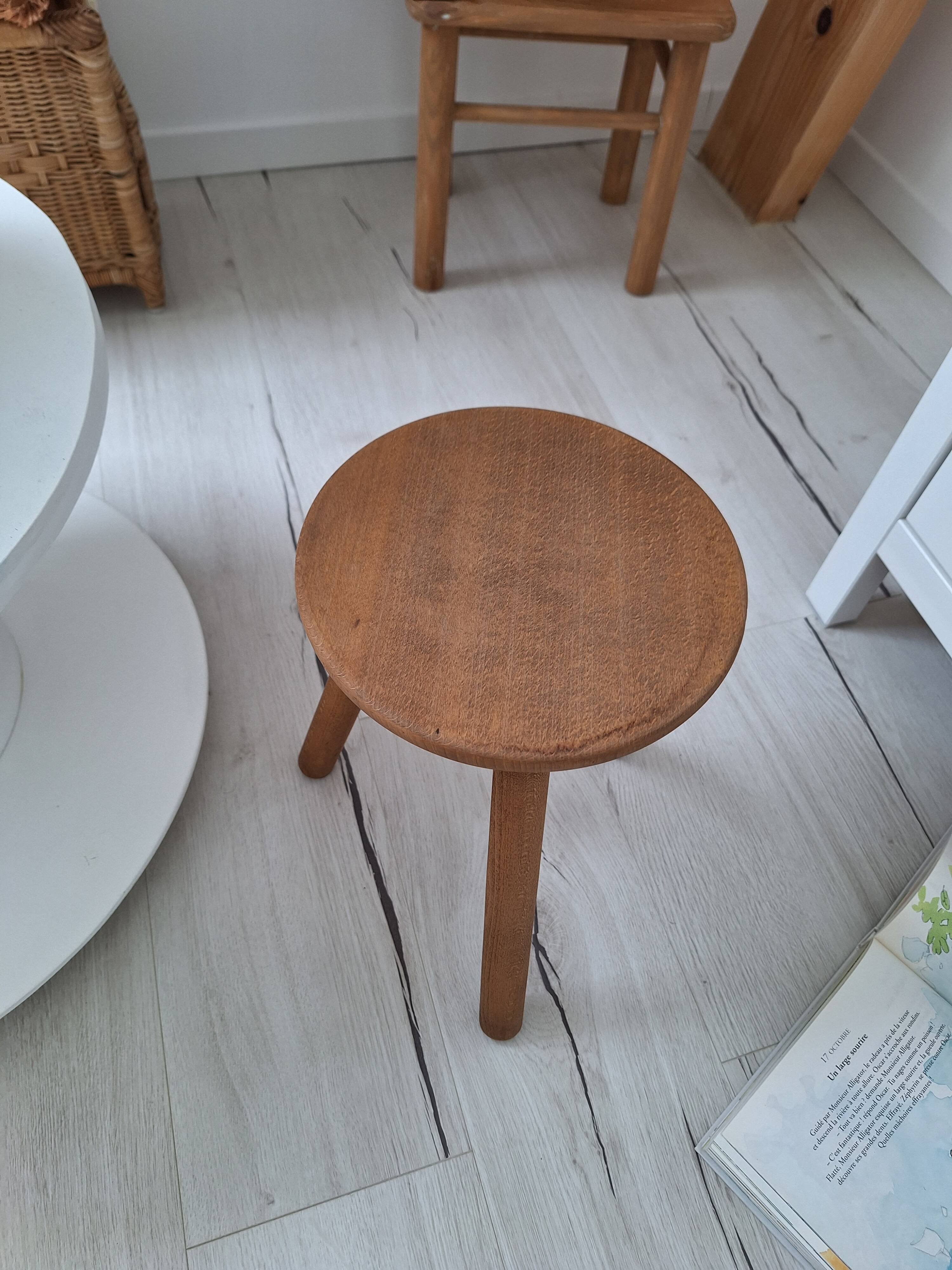 Vintage tripod stool