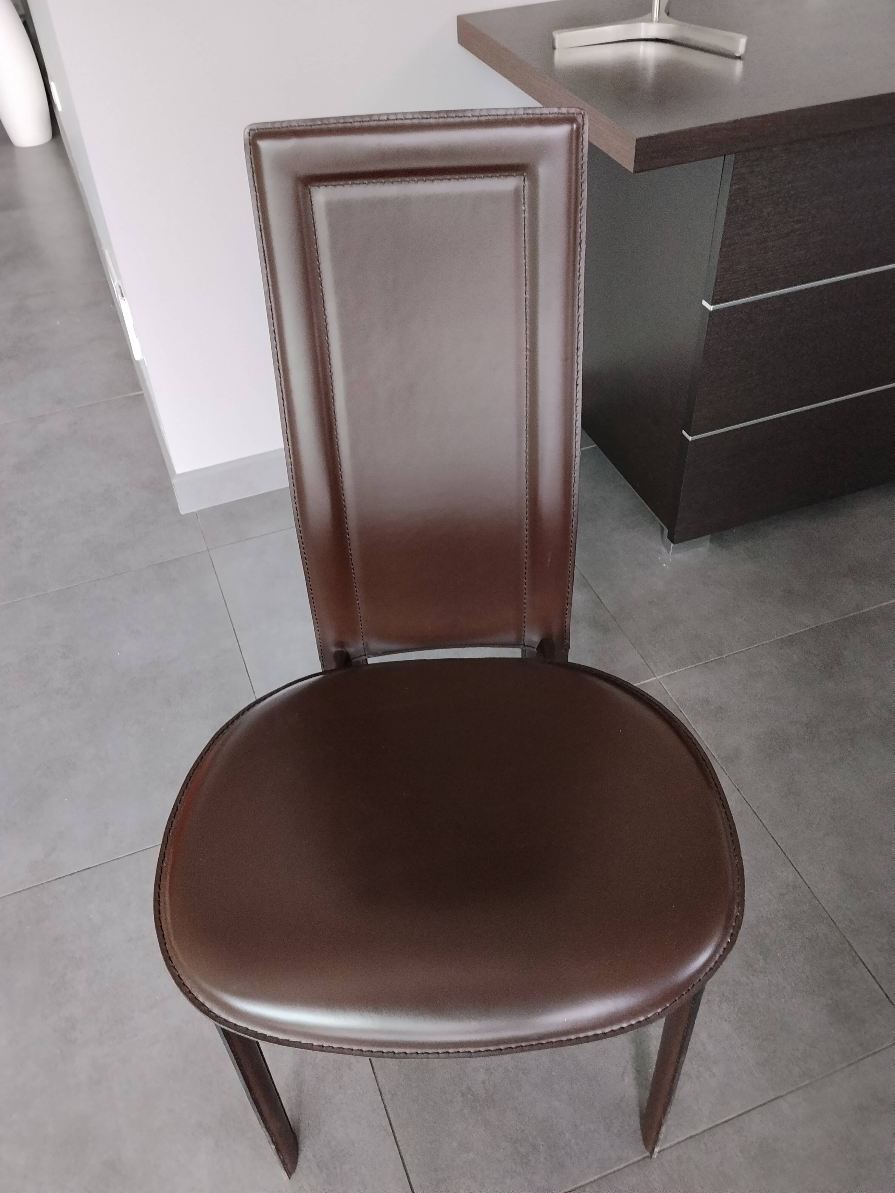 Chaise lara cuir