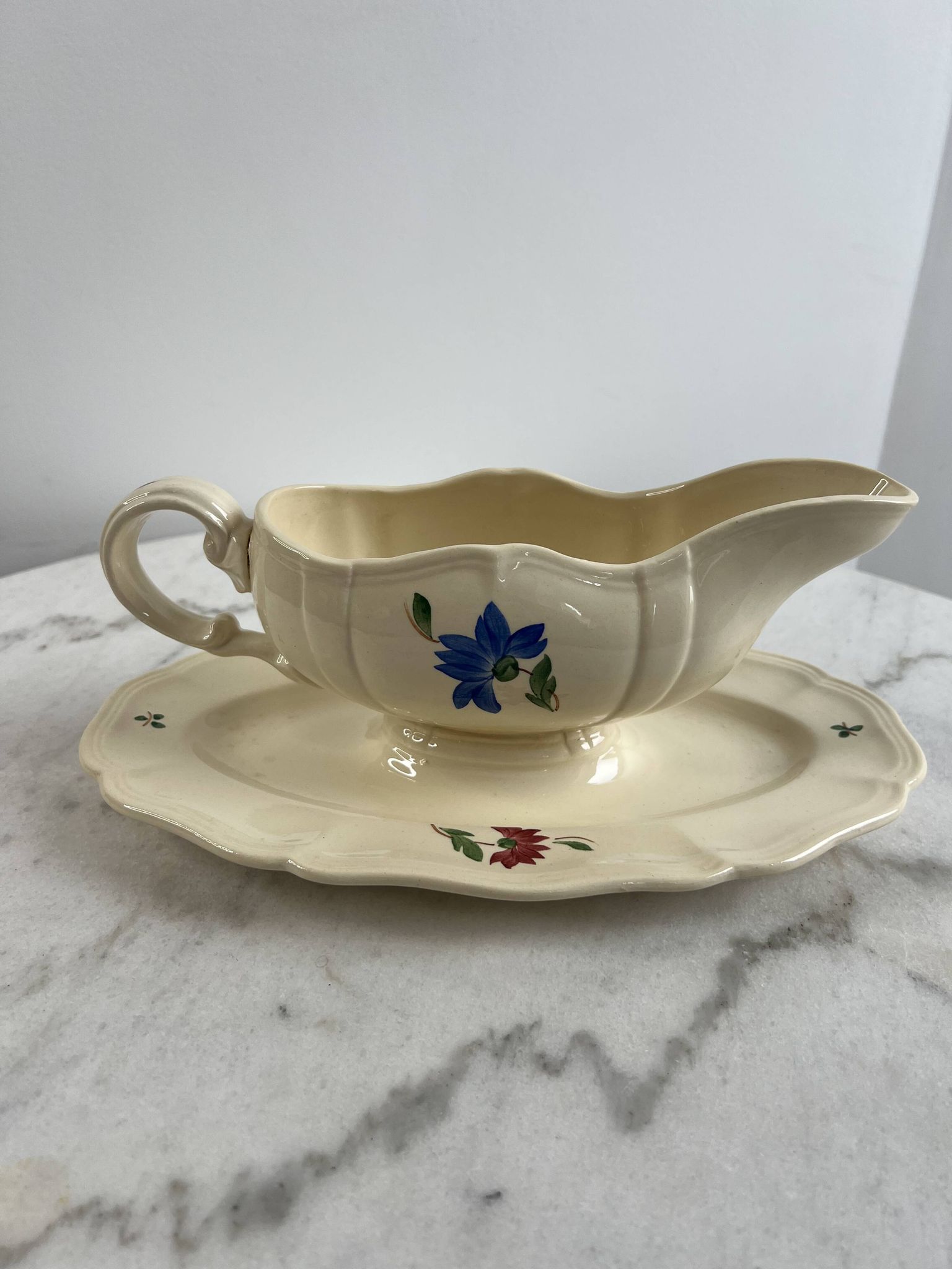 Ironware sauceboat Sarreguemines and Digoin
