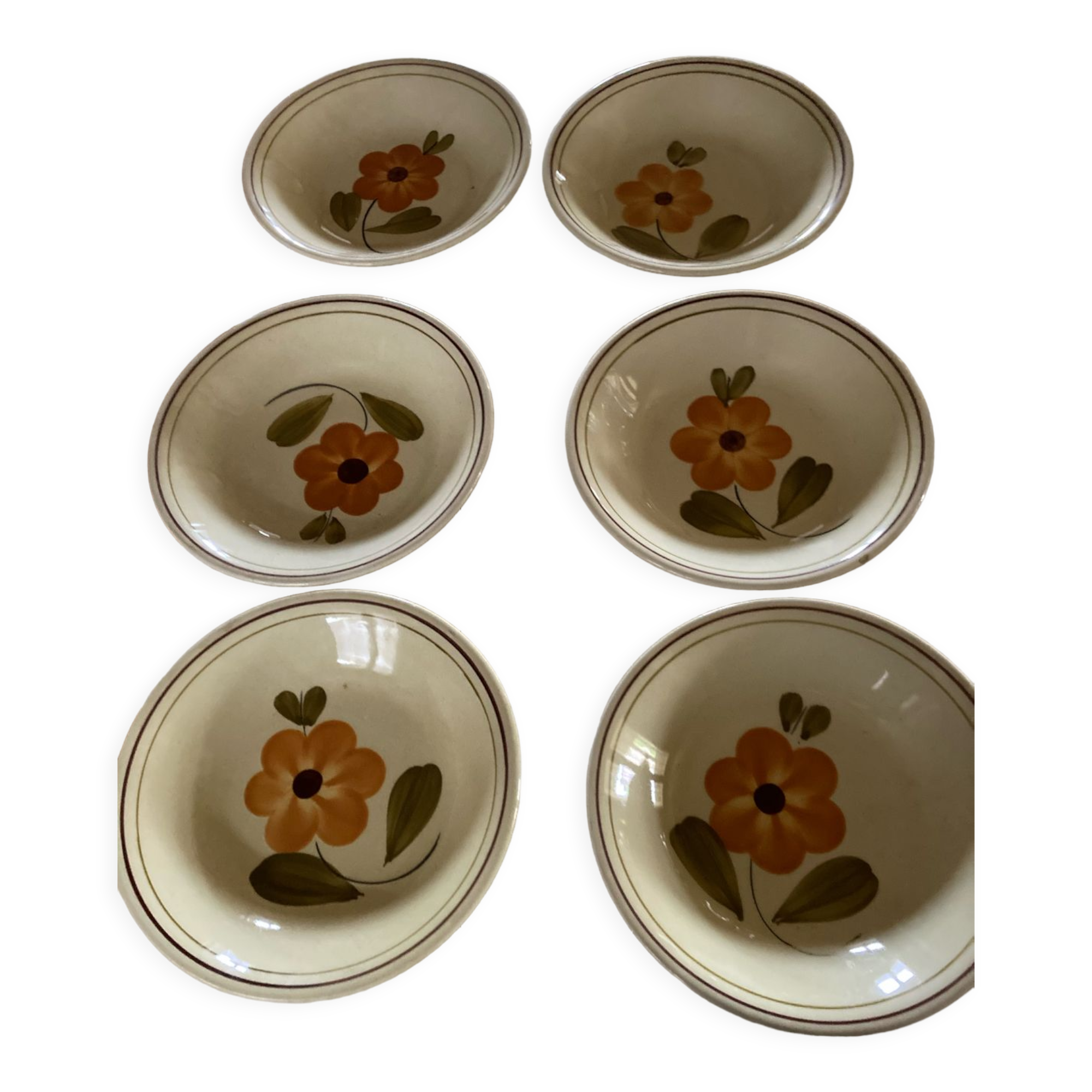 Set of hollow plates