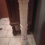 Colonne en albâtre
