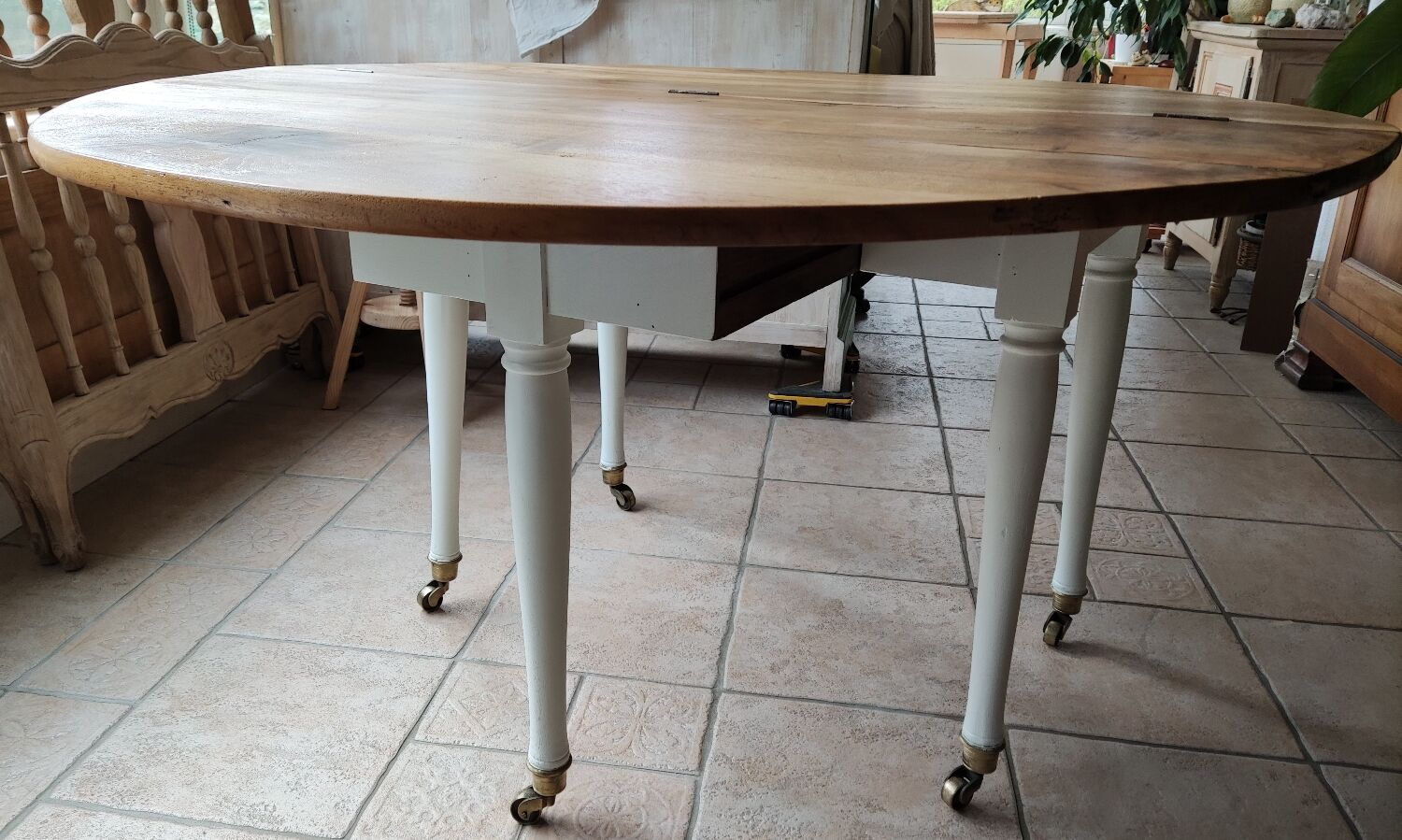 Half-moon table