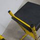 Paire de tabouret de bar italien ajustables jaune laqué et noir