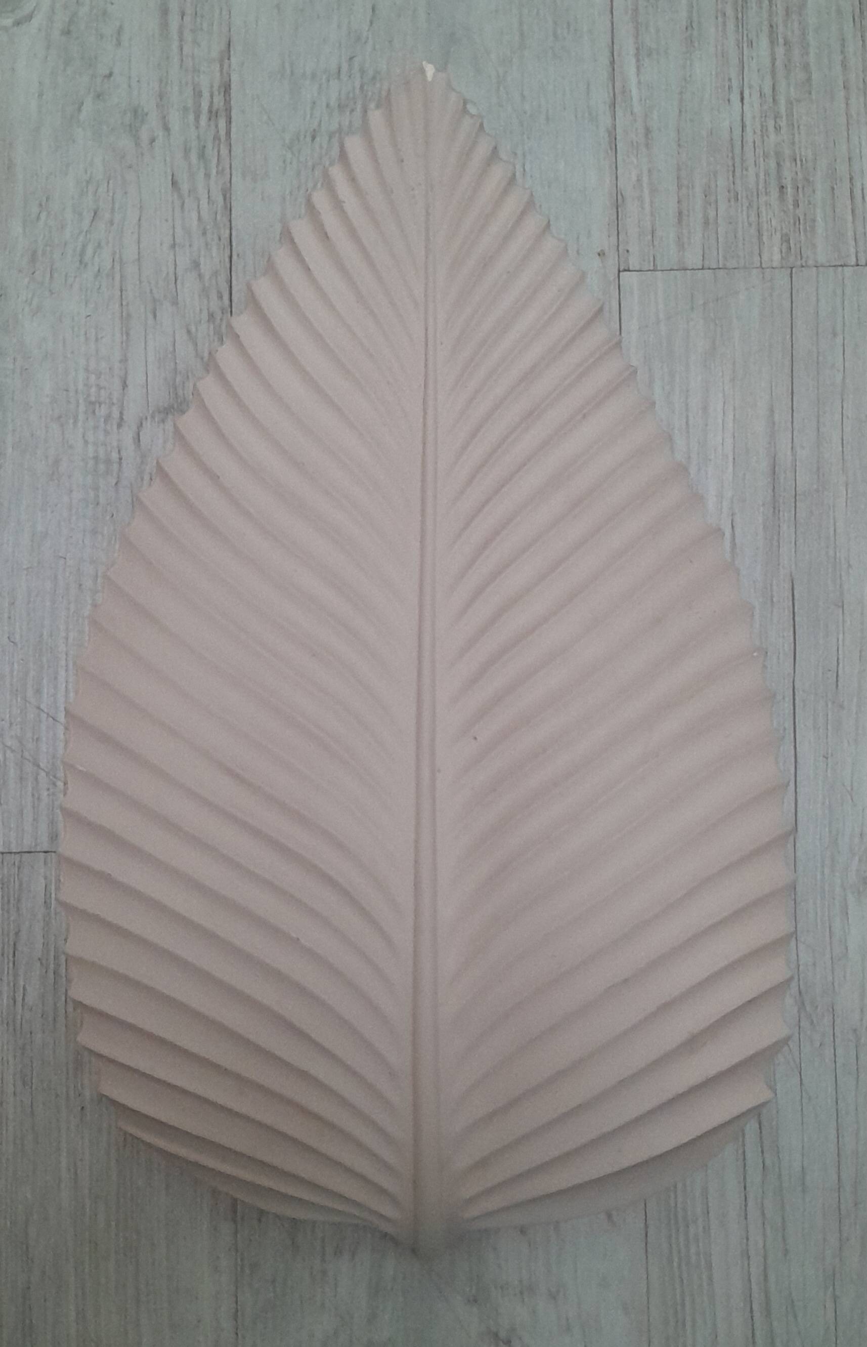 Applied leaf sepad in stuff