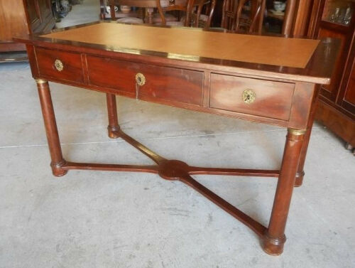 Bureau plat style Empire en acajou