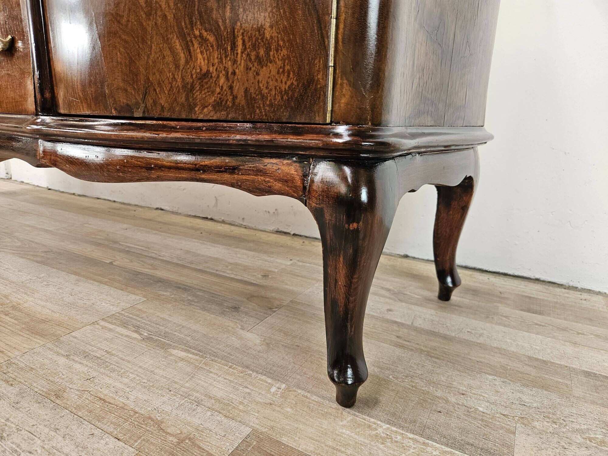 Chippendale walnut burl vanity, 1940
