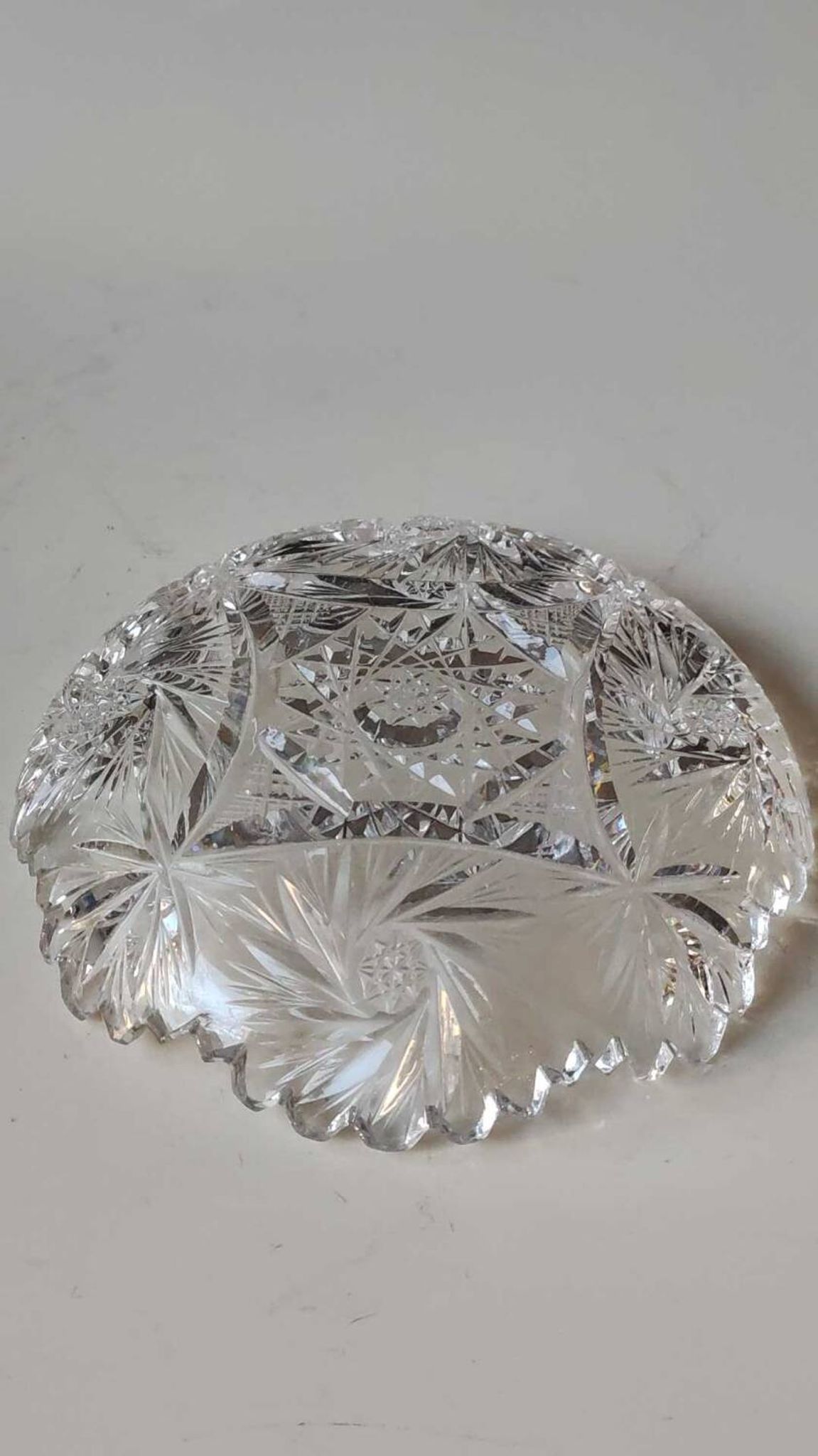 Vintage pocket tray in cut Bohemian crystal. Sophisticated star/brass patterns. Stylish Czech Boho