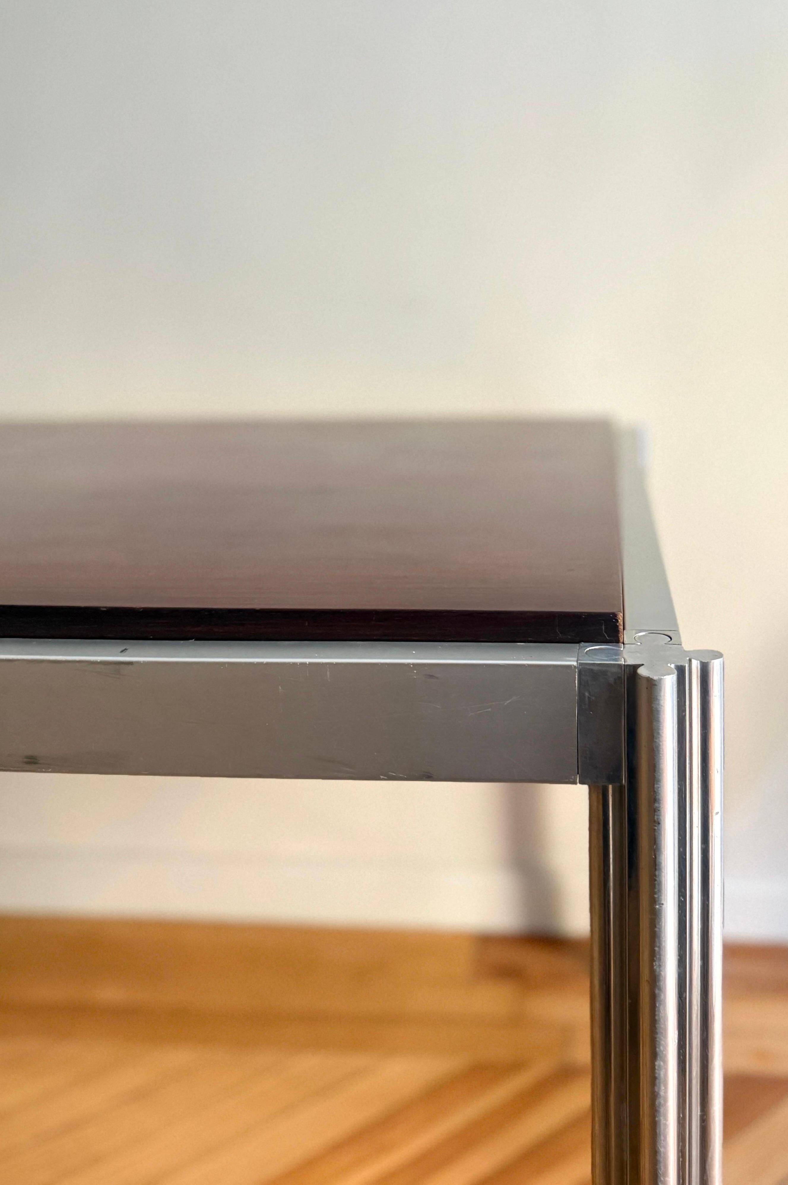 Table «Shamrock» by George Ciancimino