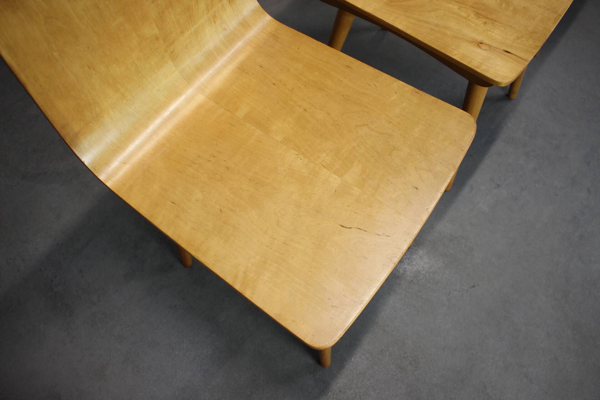Set of 4 vintage wooden dining chairs in mid-century modern style, Europe, 1970s.